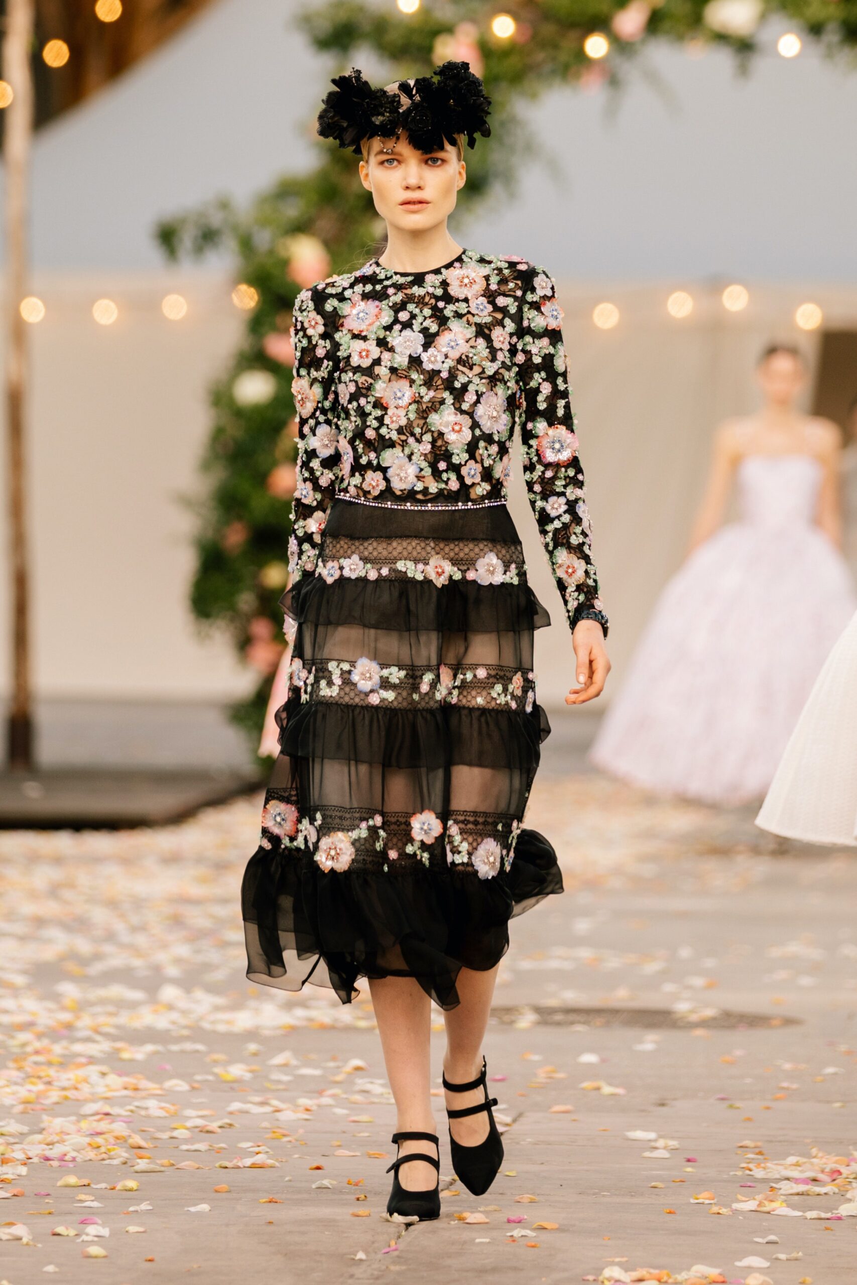 Chanel S/S 21 Couture Look 374