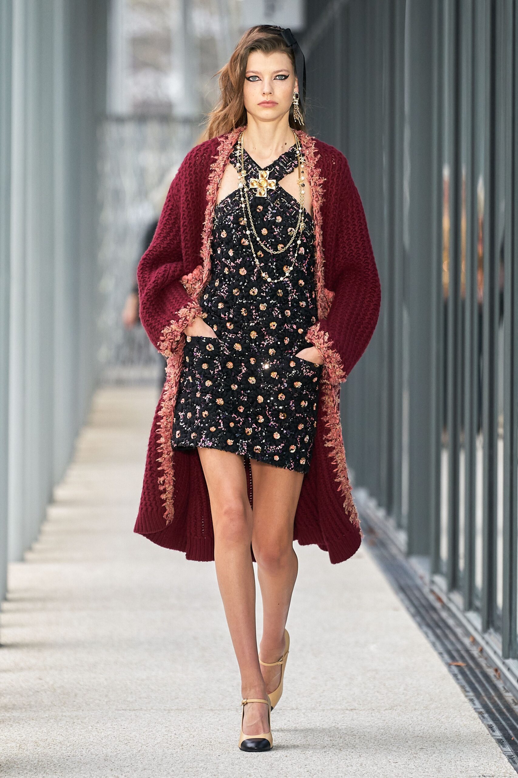 Chanel F/W 22 Look 306