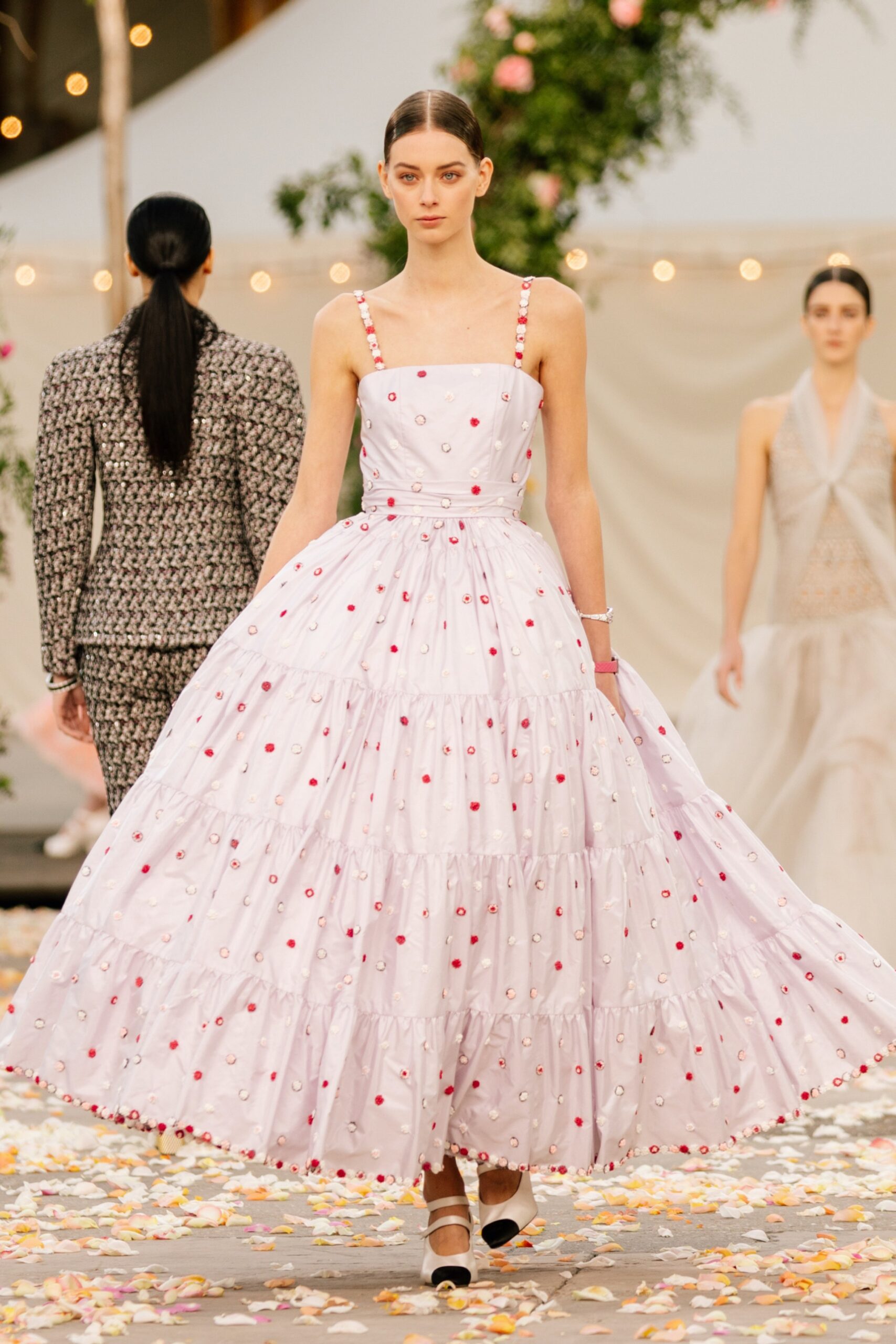 Chanel S/S 21 Couture Look 394