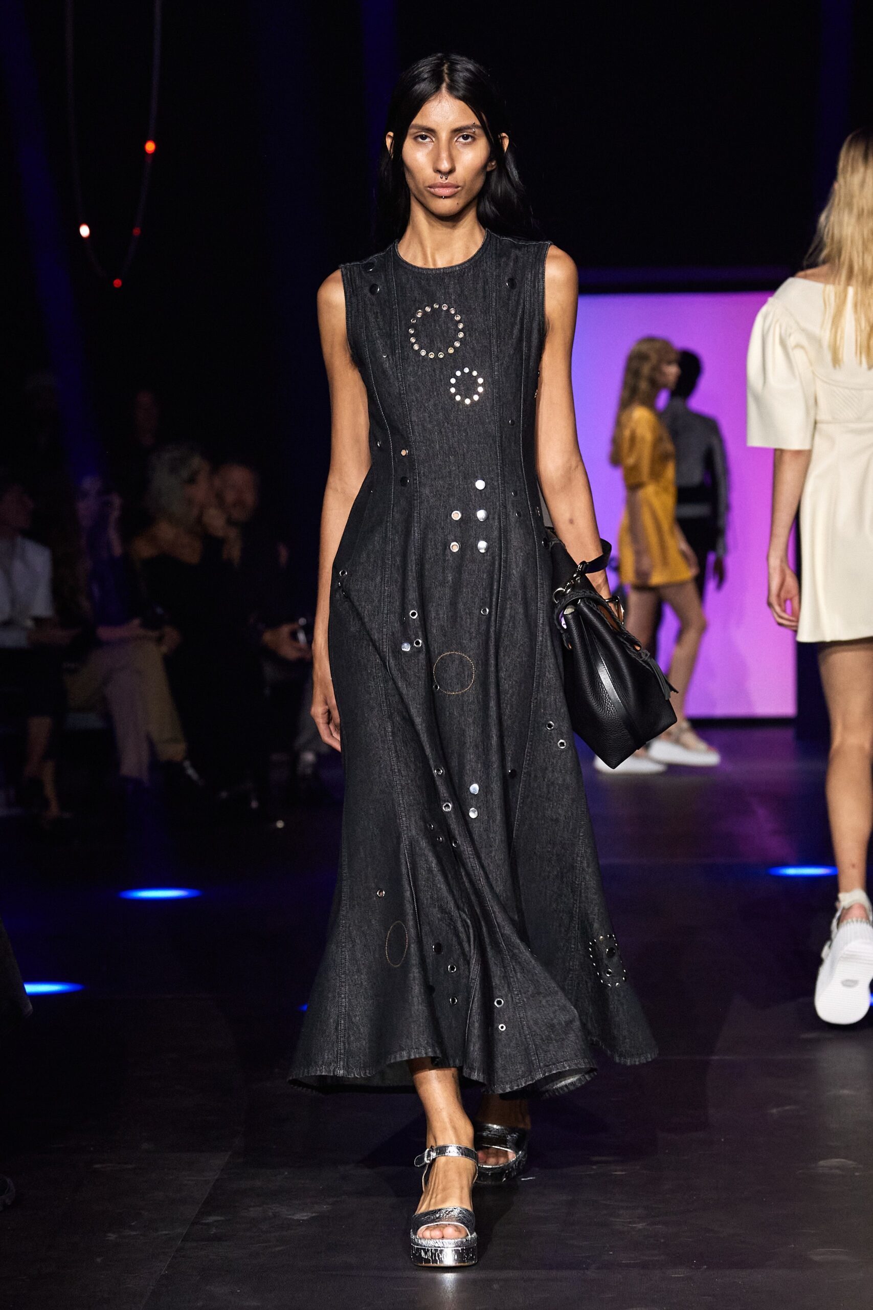 Chloé S/S 23 Look 377