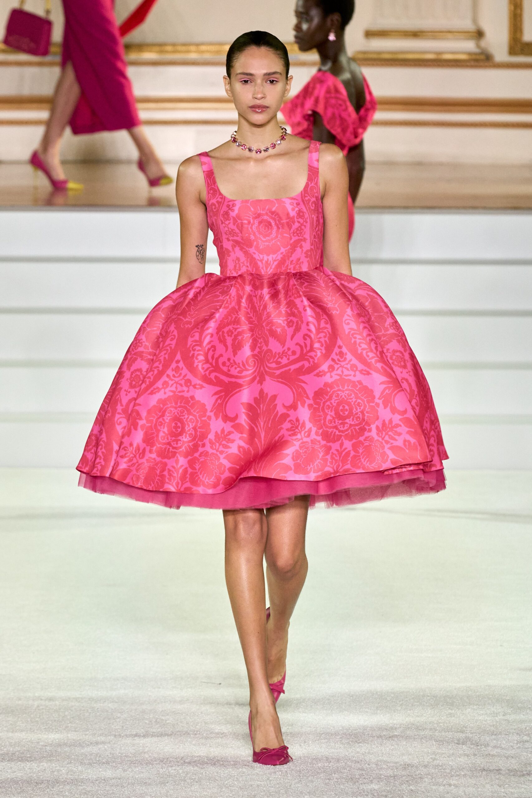 Carolina Herrera F/W 23 Look 274