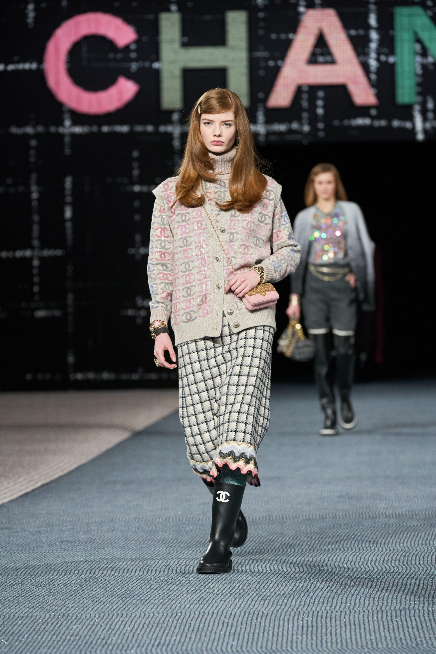 Chanel F/W 22 Look 353