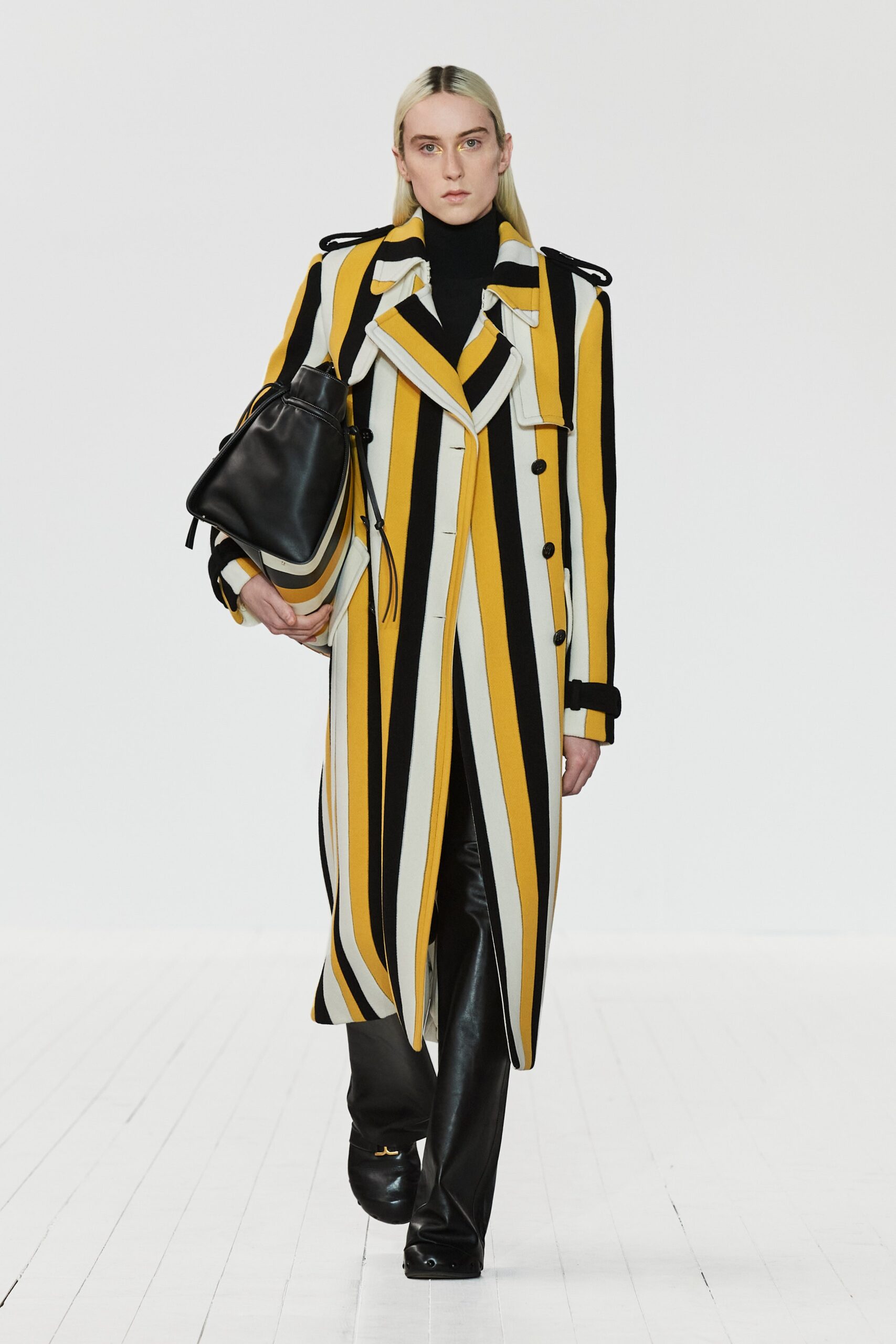 Chloé F/W 23 Look 418