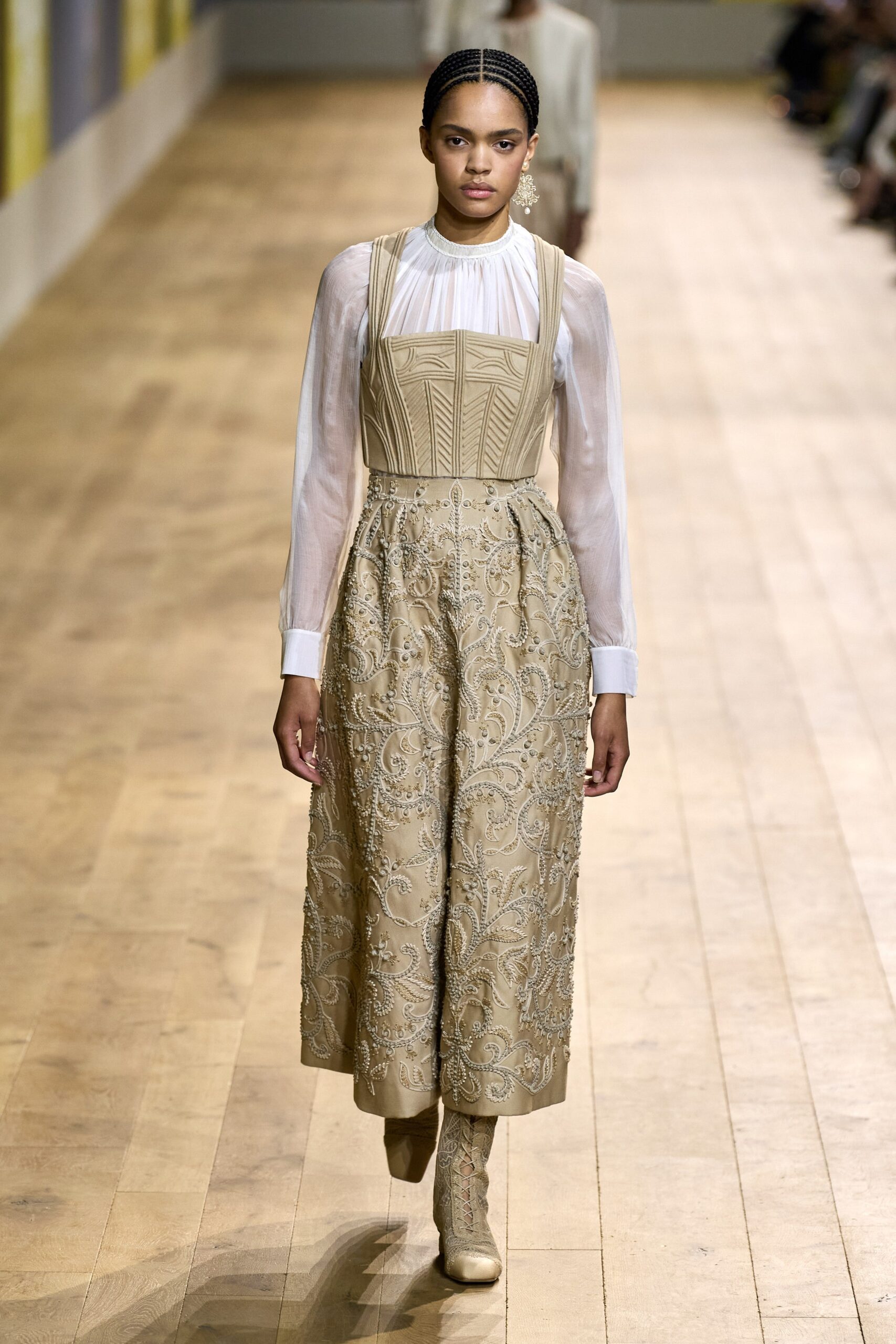 Christian Dior F/W 22 Couture Look 364