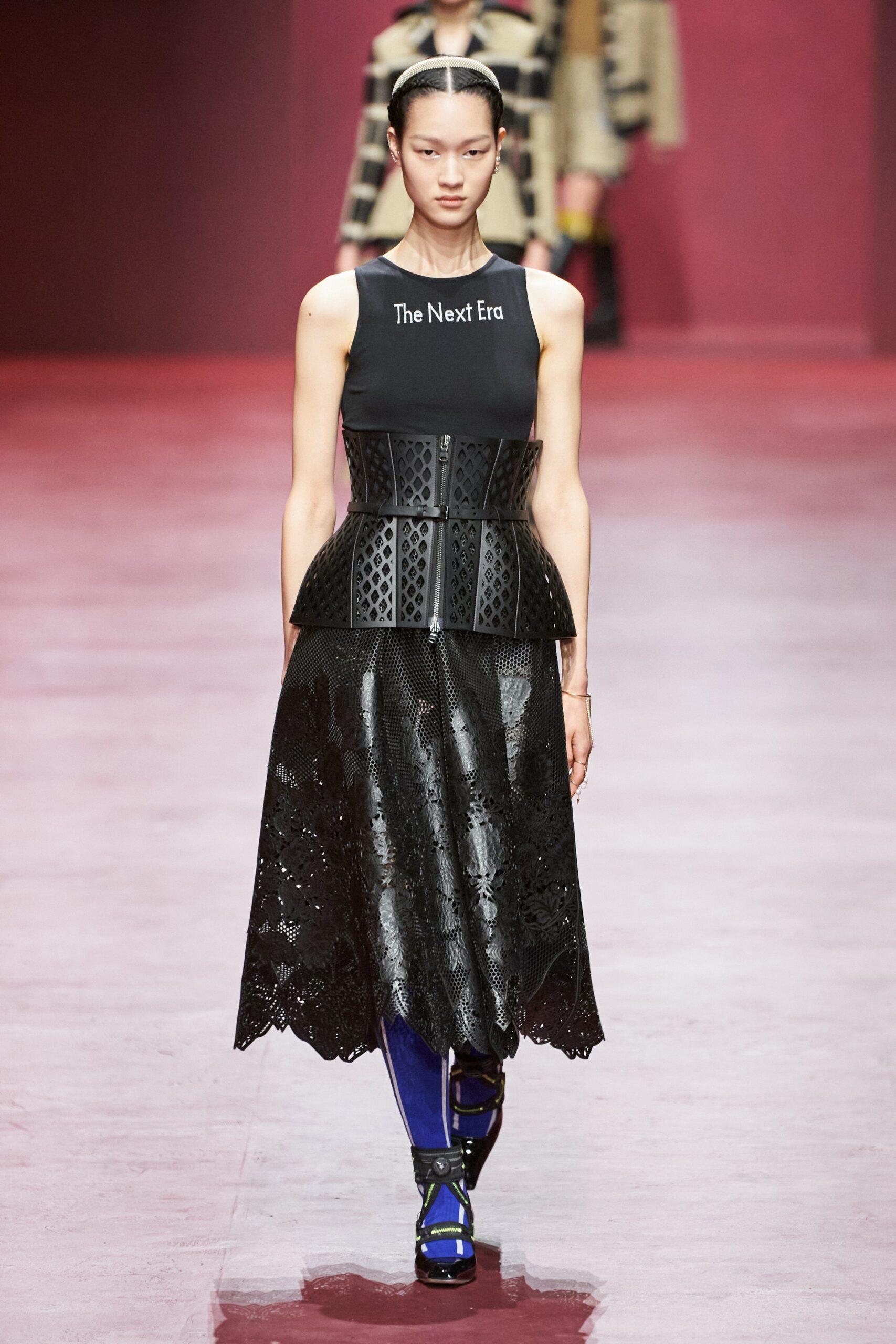Christian Dior F/W 22 Look 323