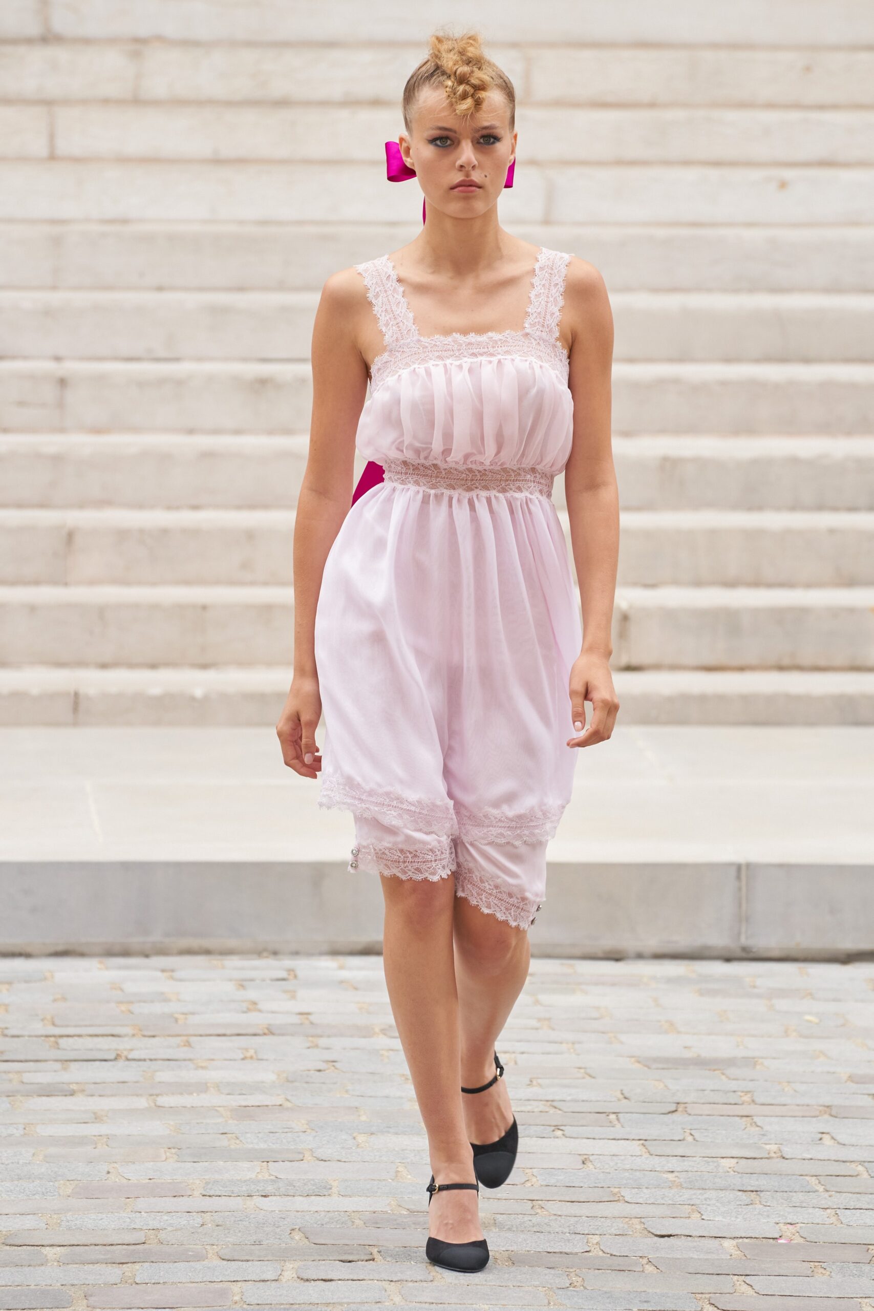 Chanel F/W 21 Couture Look 334