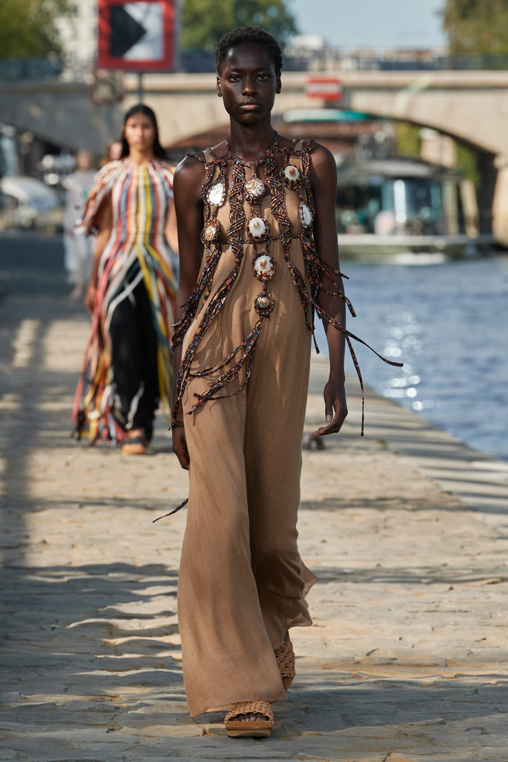 Chloé S/S 22 Look 384