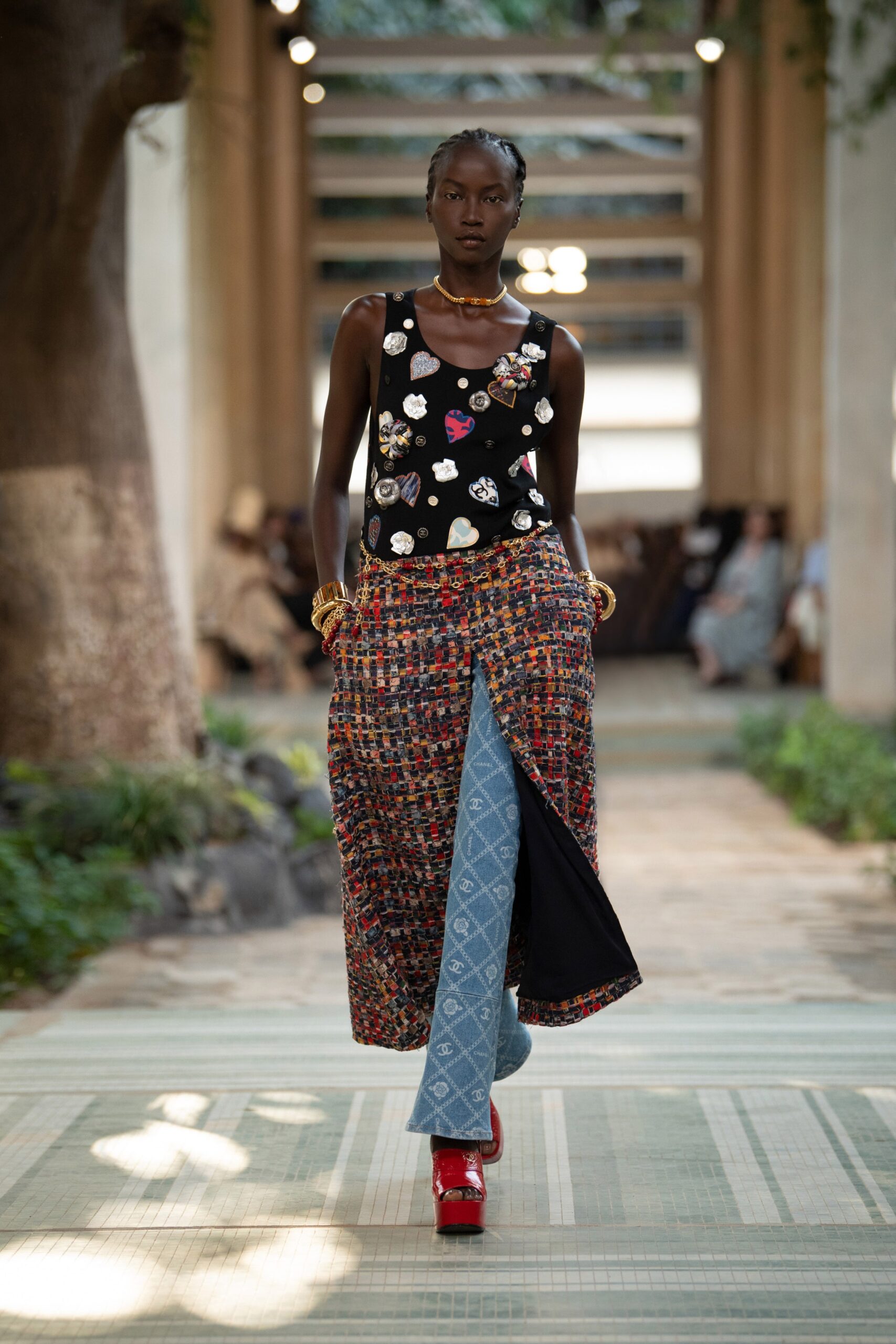 Chanel F/W 23 Look 382