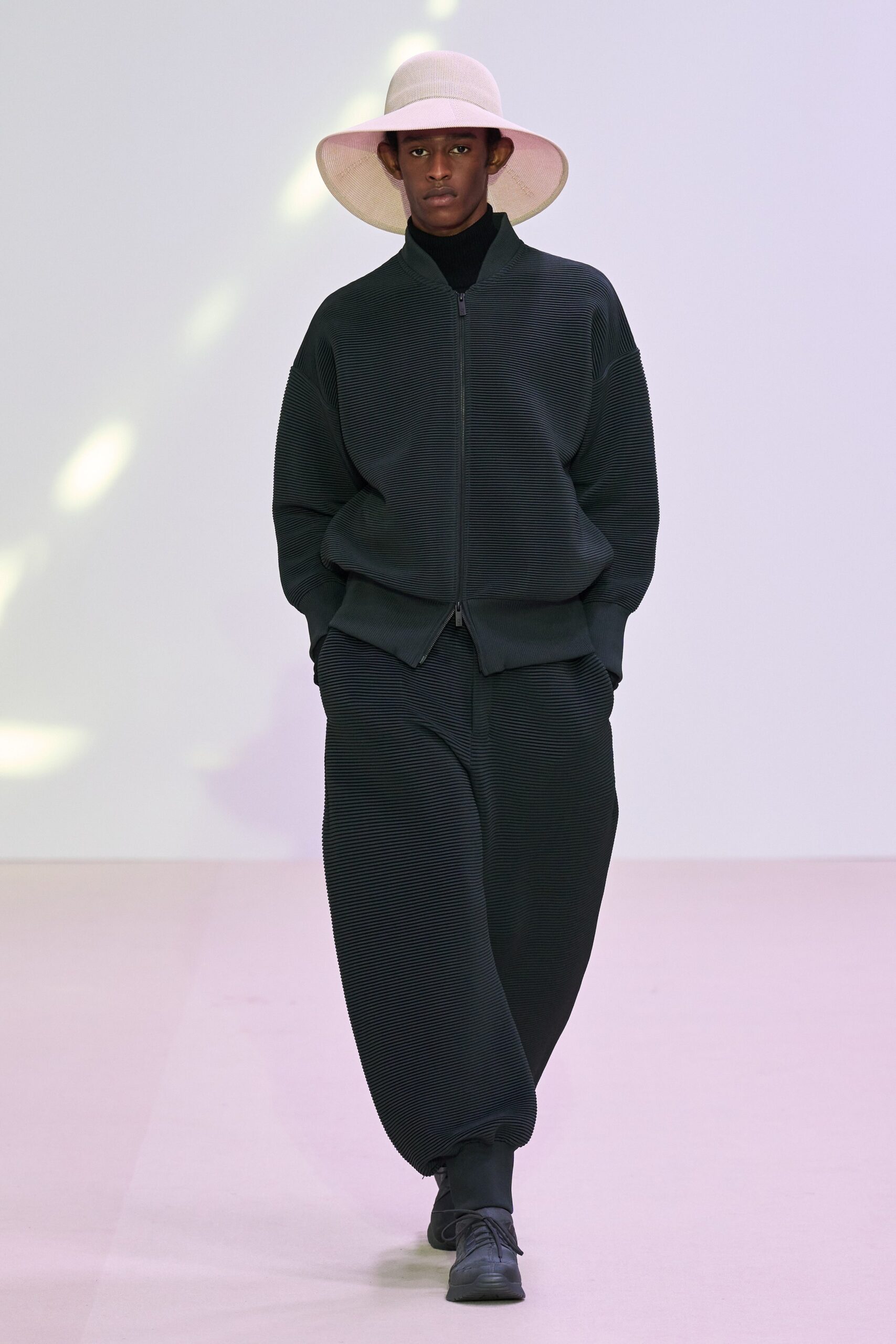 CFCL F/W 23 Look 423