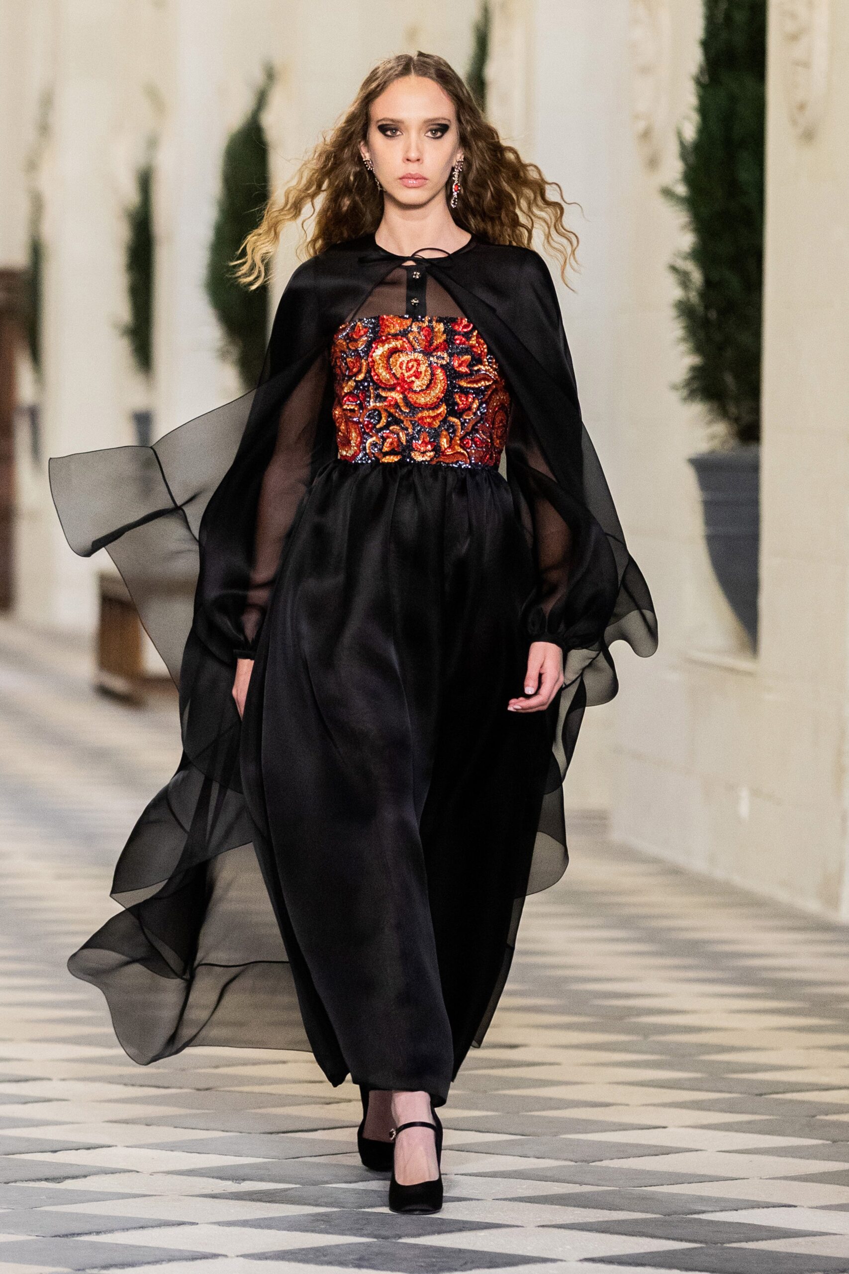 Chanel F/W 21 Look 433