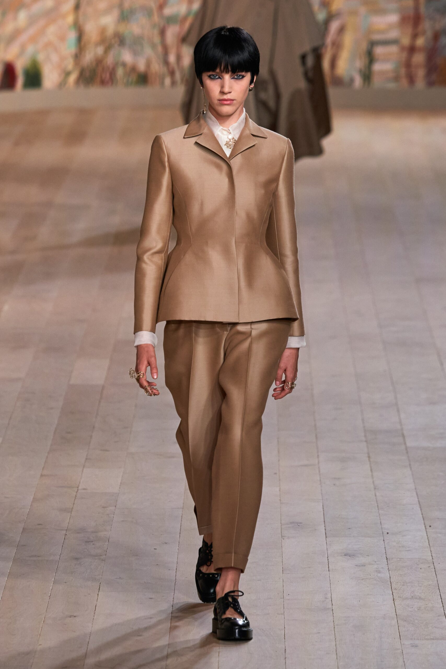 Christian Dior F/W 21 Couture Look 455