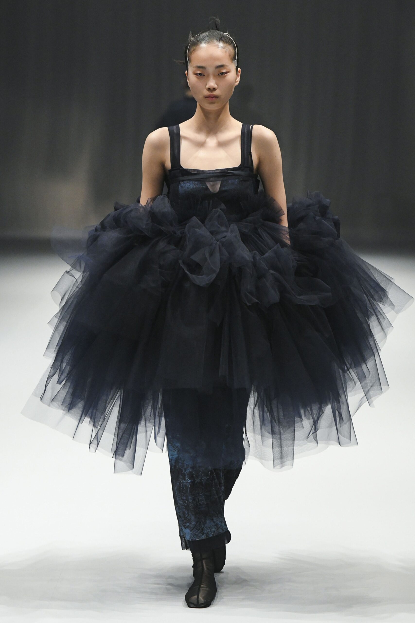 Chika Kisada Tokyo F/W 23 Look 403