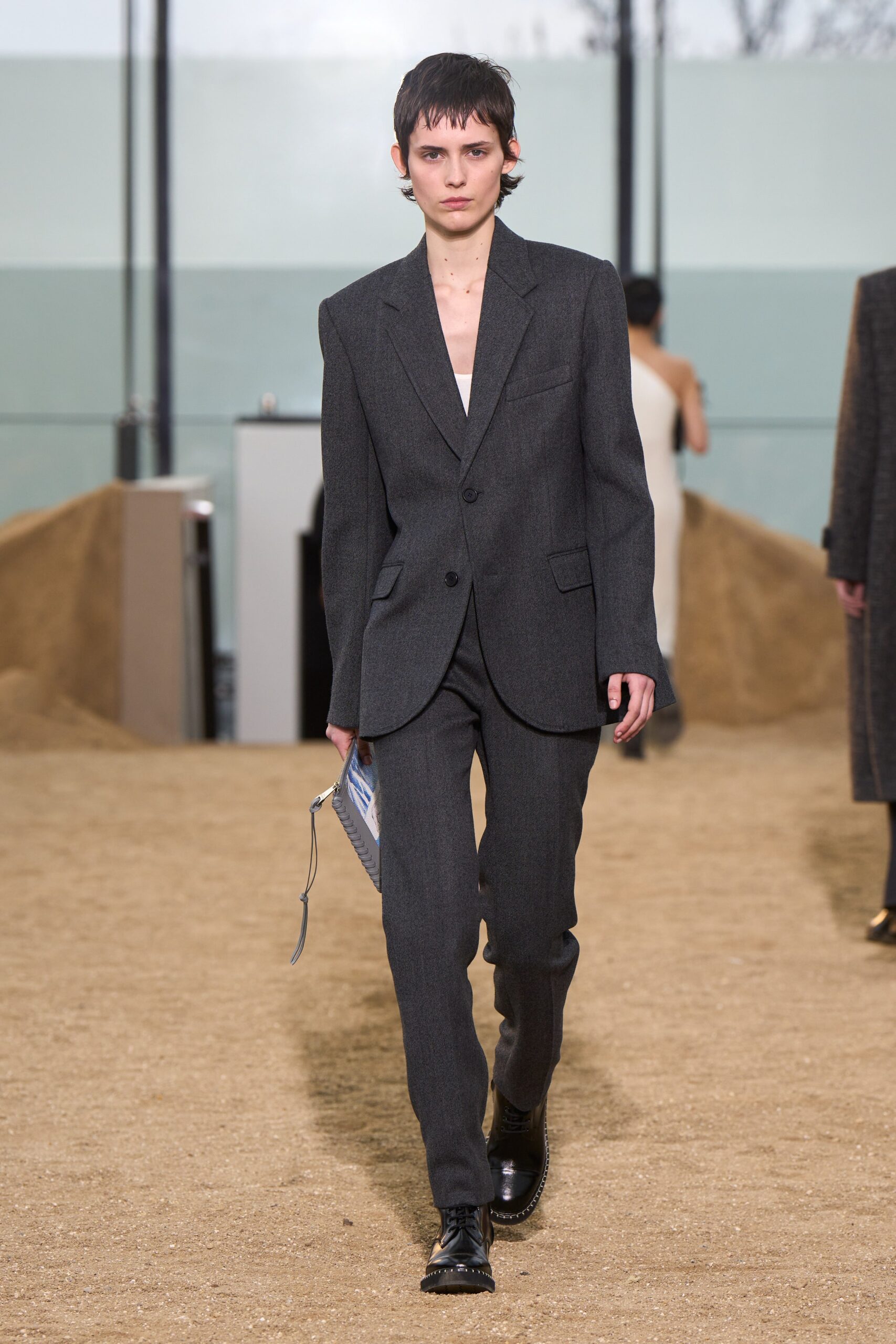 Chloé F/W 22 Look 436
