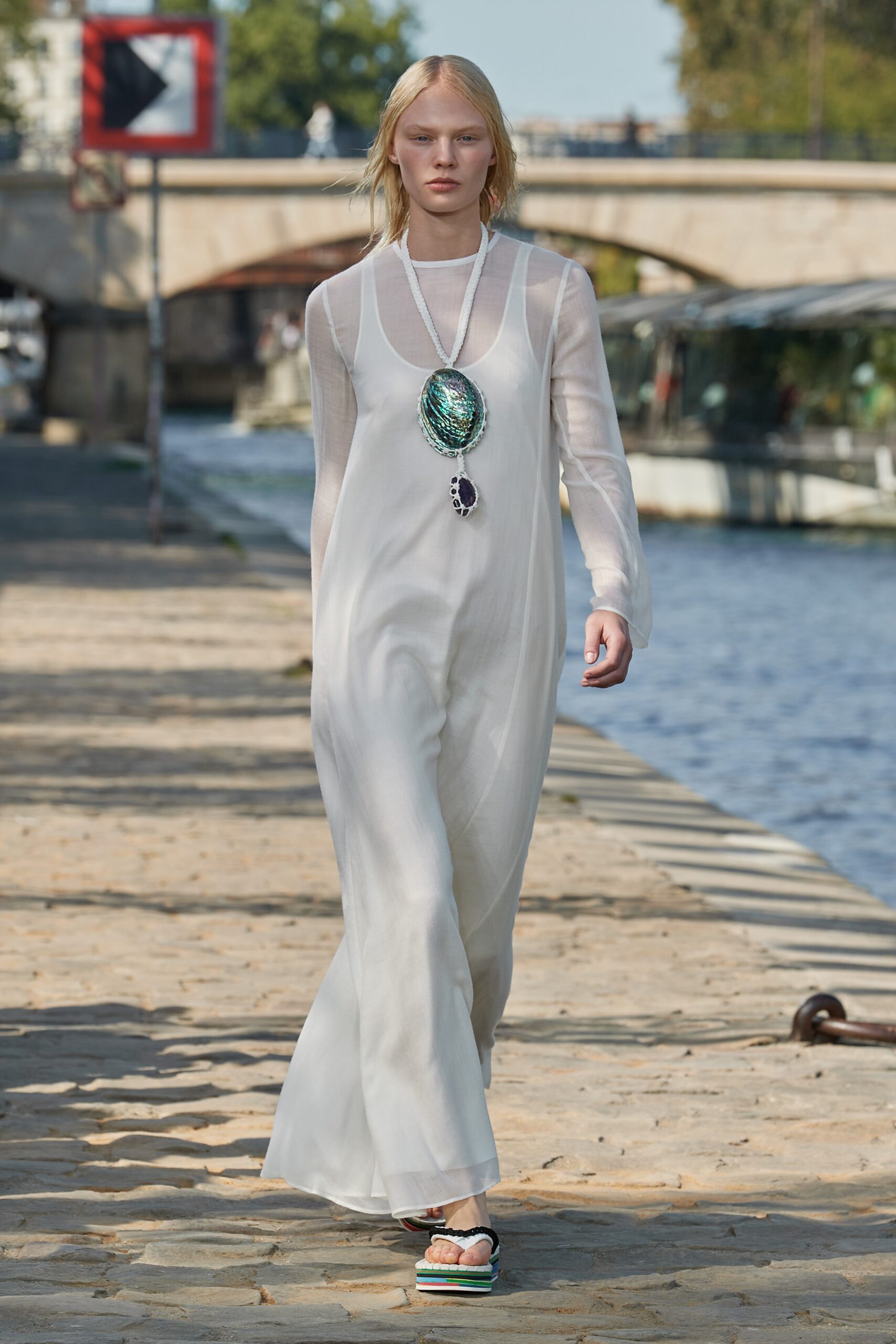 Chloé S/S 22 Look 428