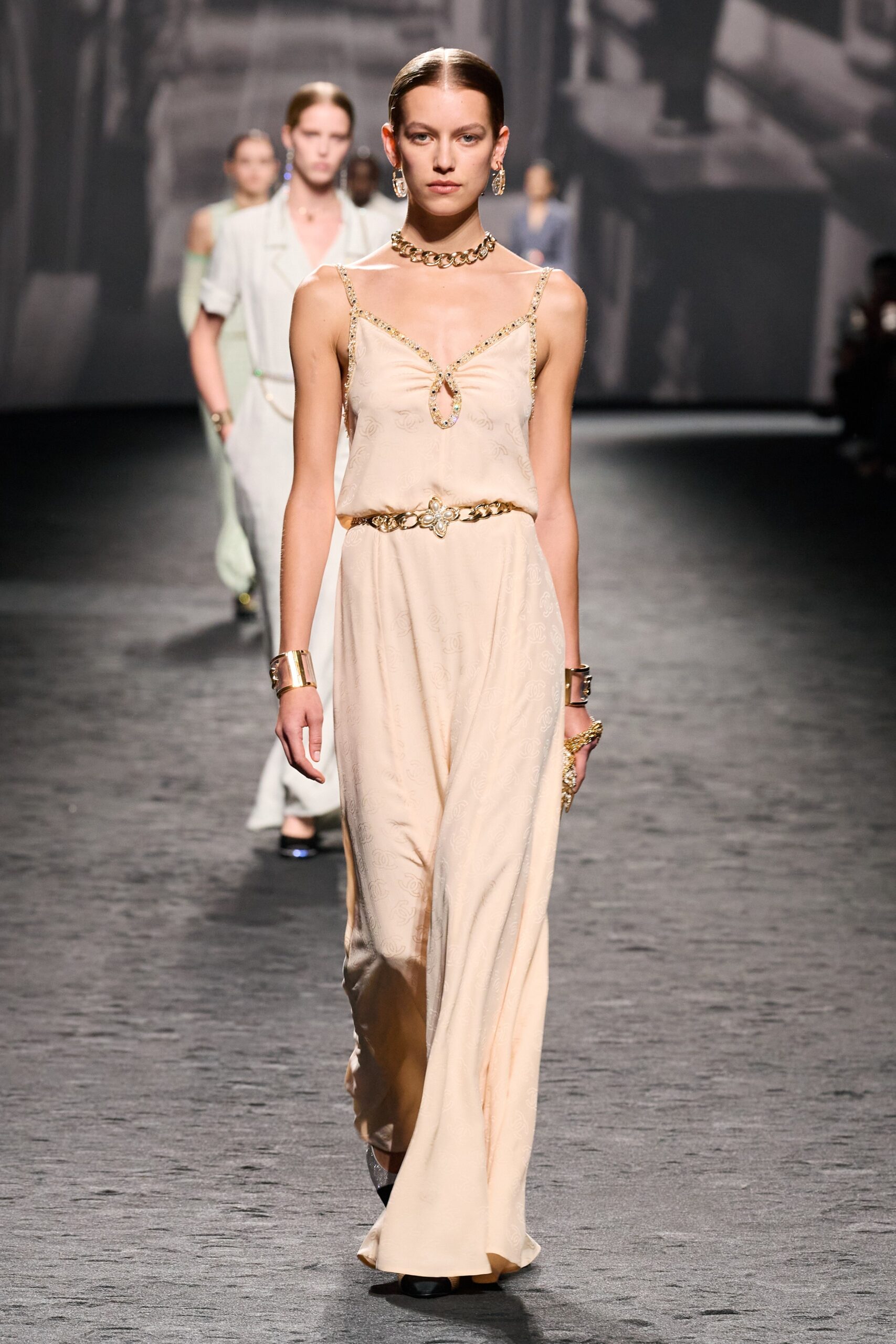 Chanel S/S 23 Look 429