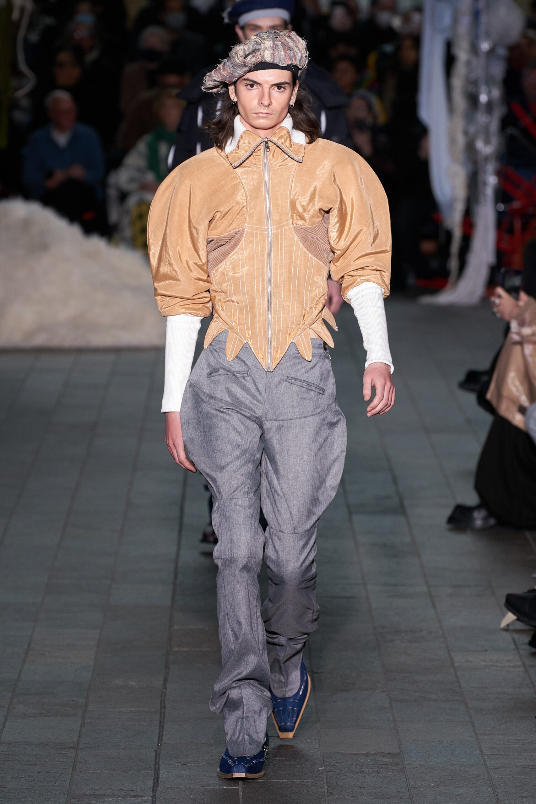 Central Saint Martins F/W 22 Look 33