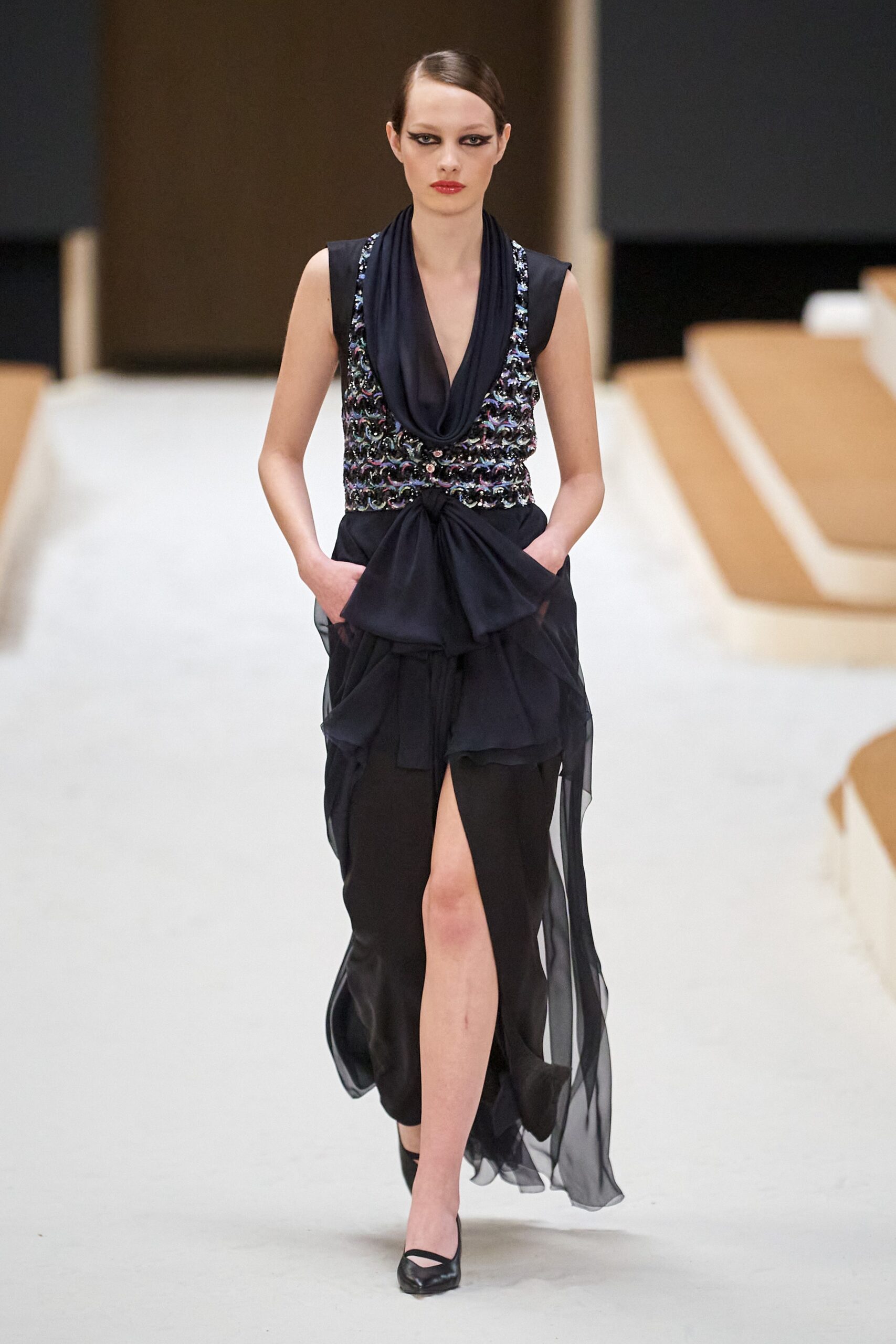 Chanel S/S 22 Couture Look 394