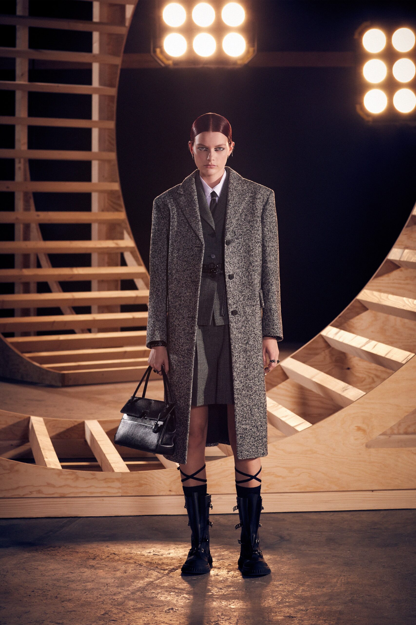 Christian Dior F/W 22 Look 439