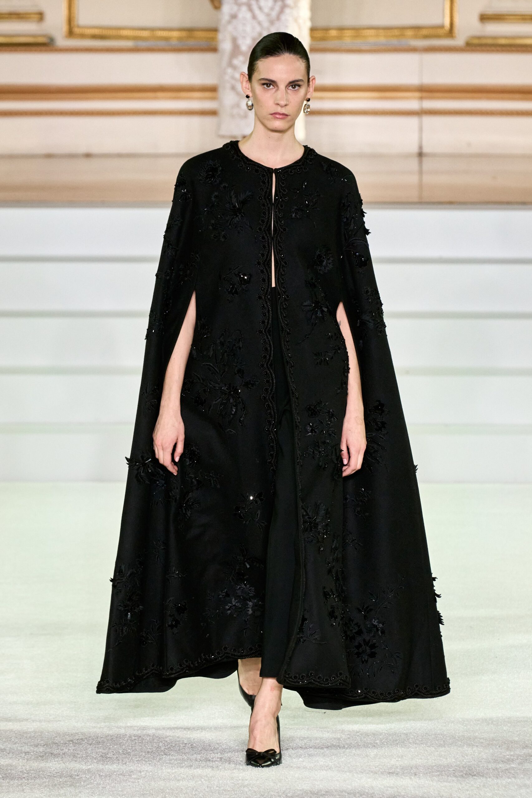 Carolina Herrera F/W 23 Look 351