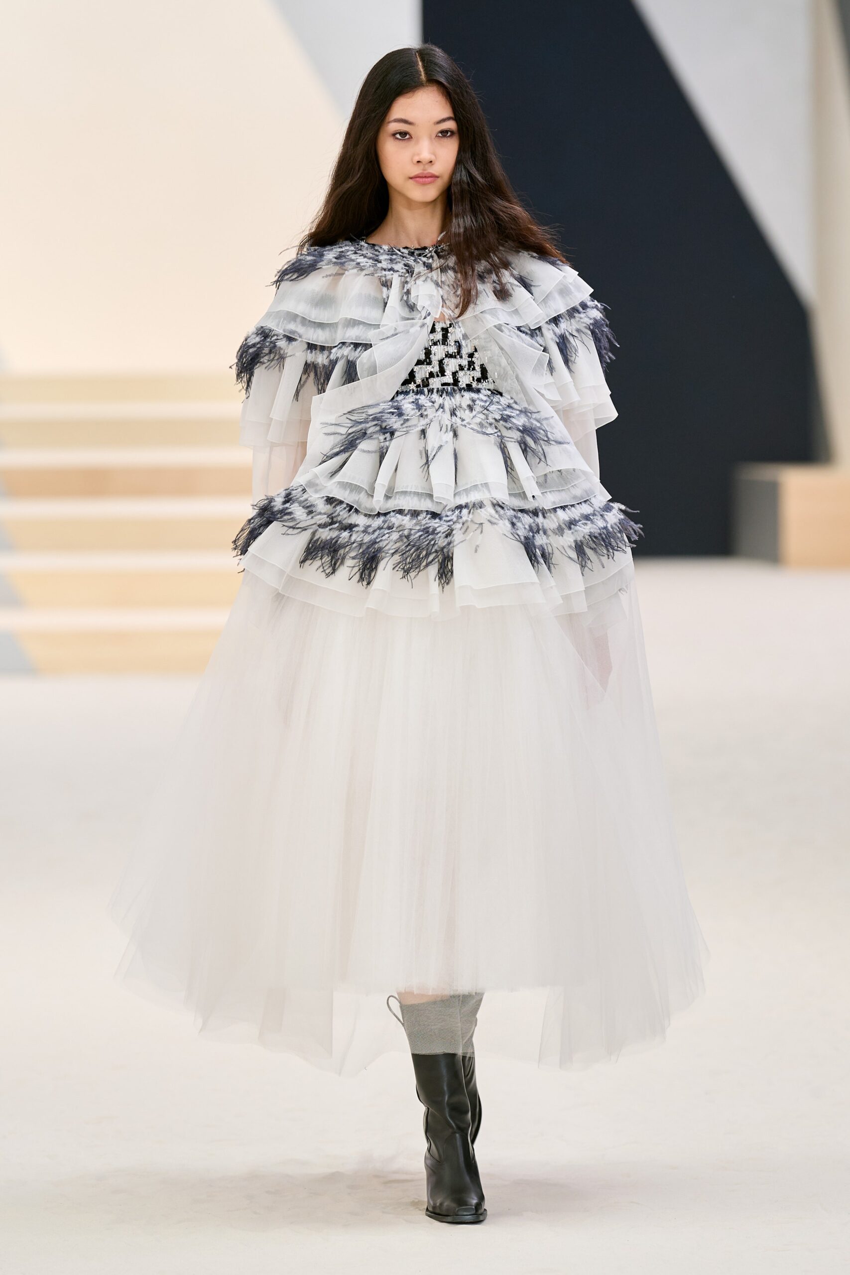 Chanel F/W 22 Couture Look 487
