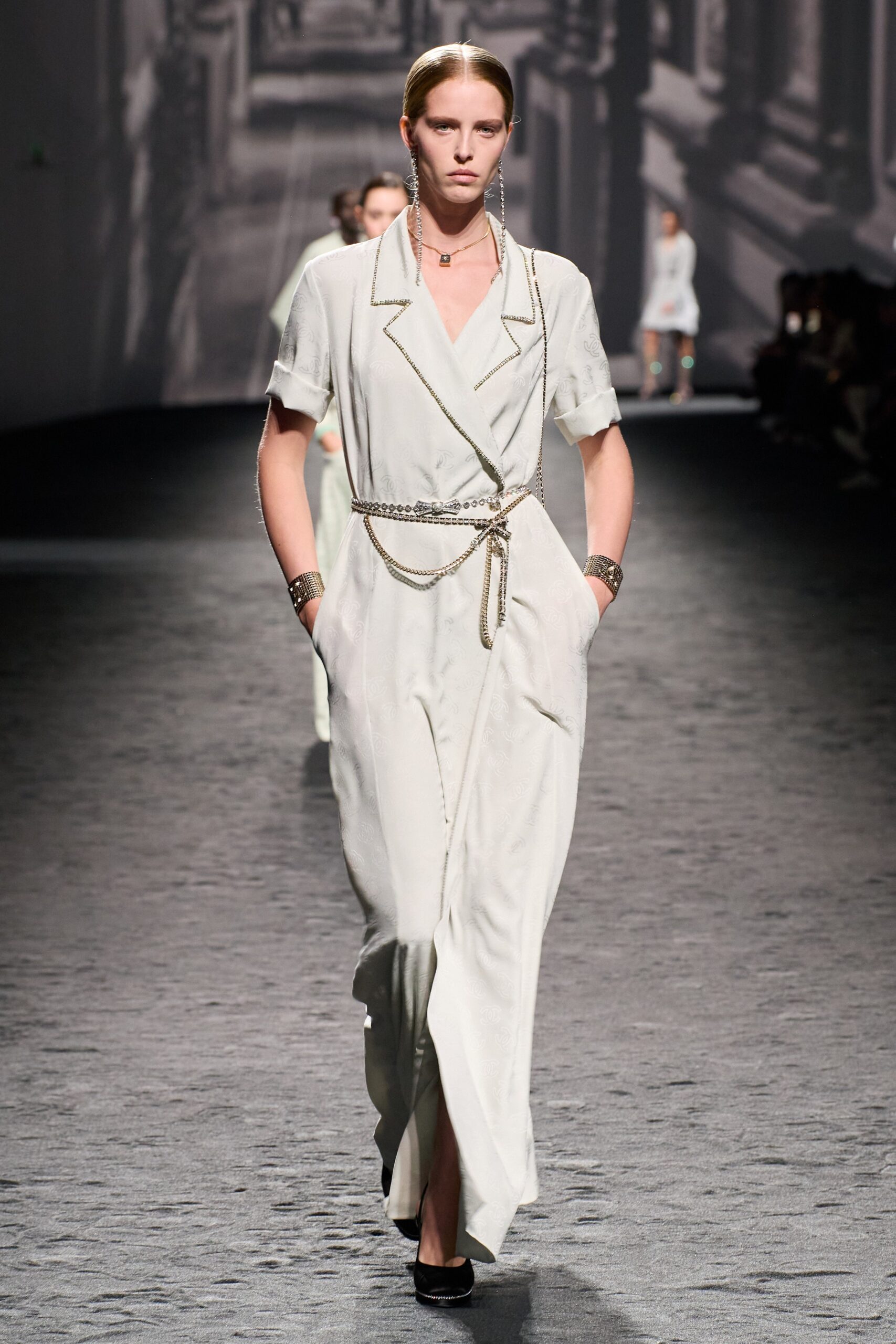 Chanel S/S 23 Look 433