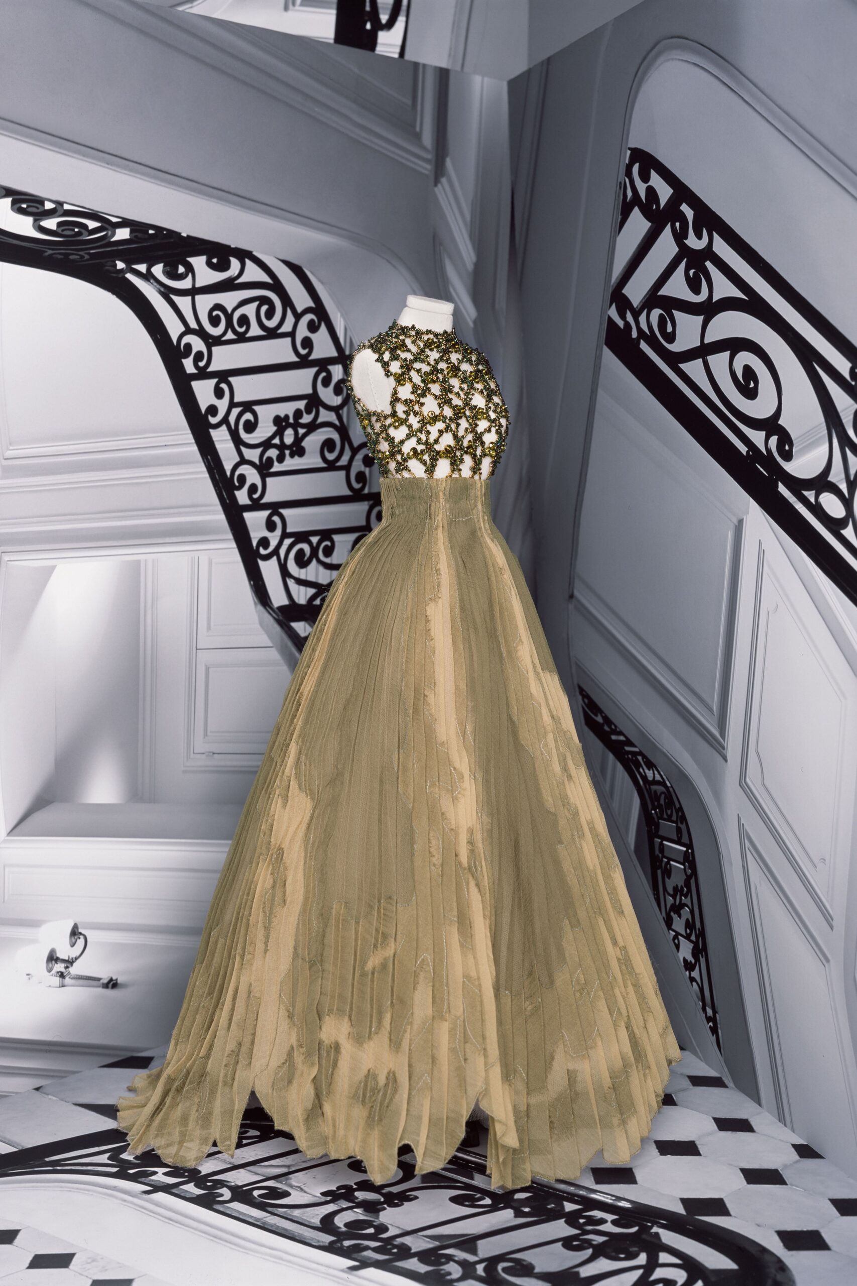 Christian Dior F/W 20 Couture Look 460