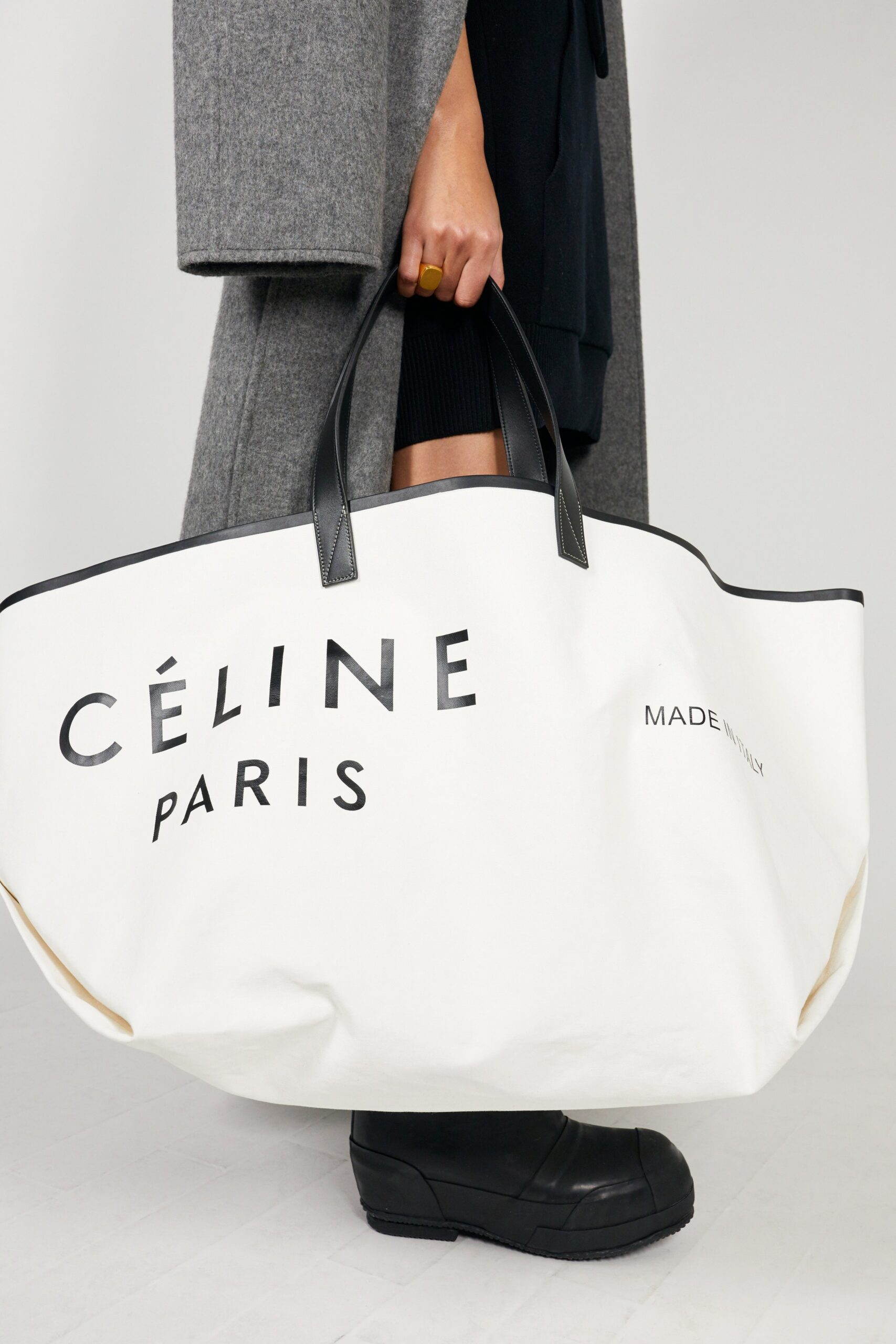 Celine F/W 18 Look 374