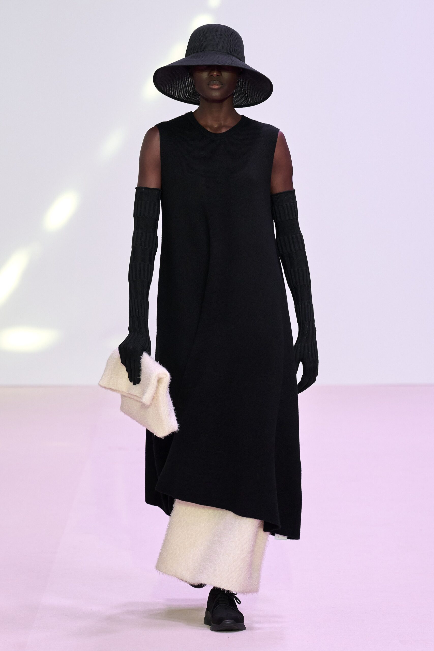 CFCL F/W 23 Look 495