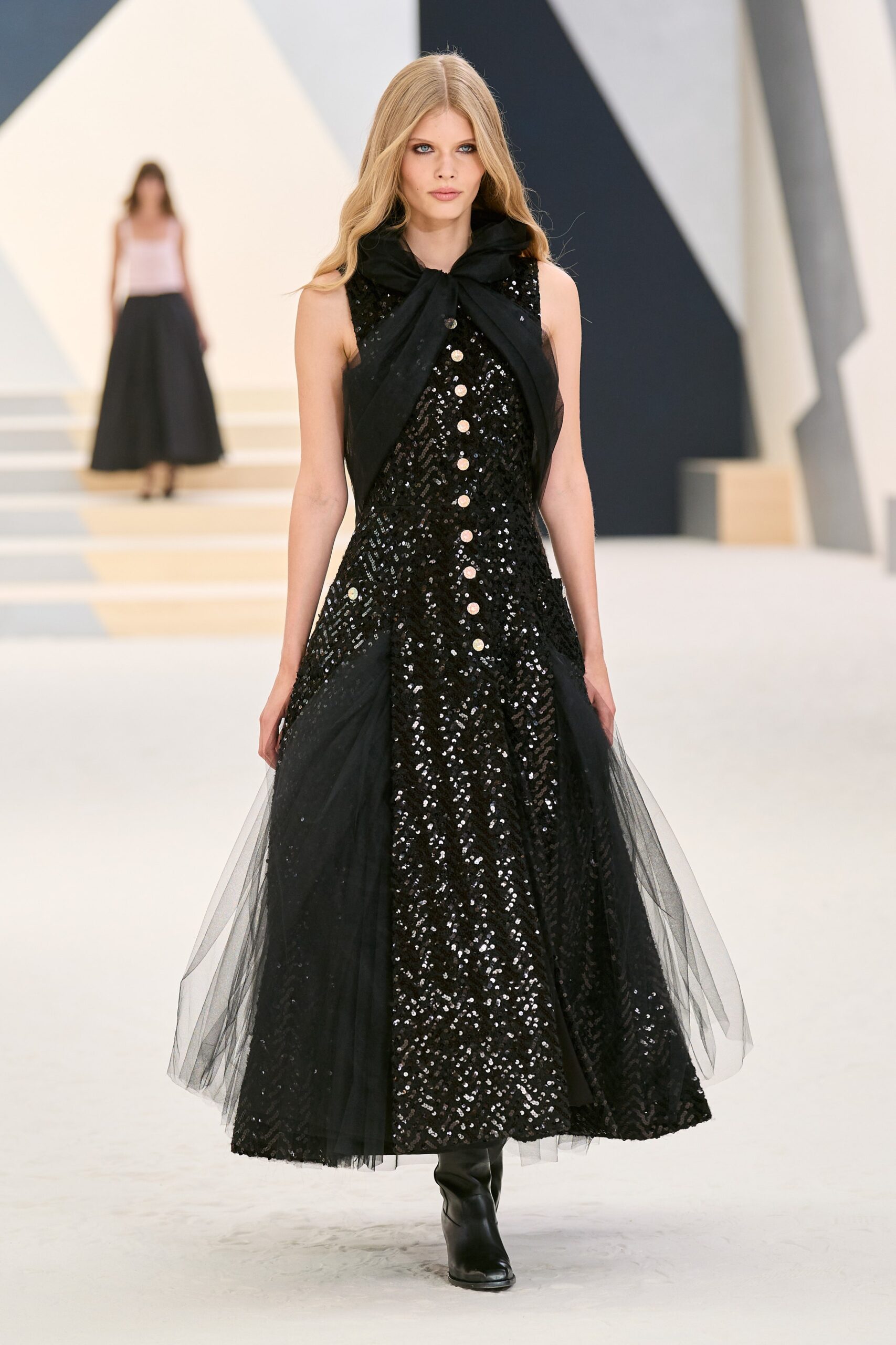 Chanel F/W 22 Couture Look 509