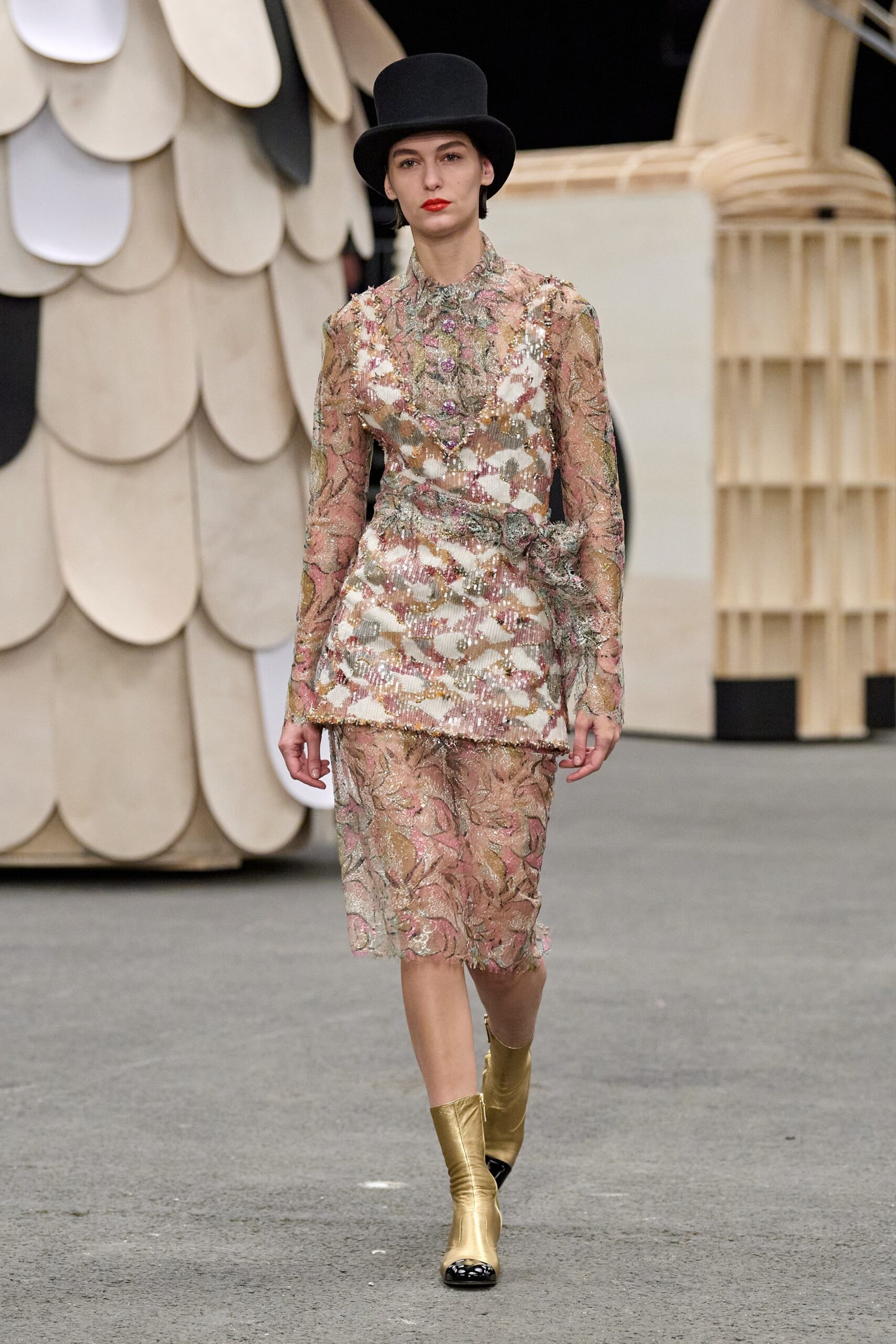 Chanel S/S 23 Couture Look 382