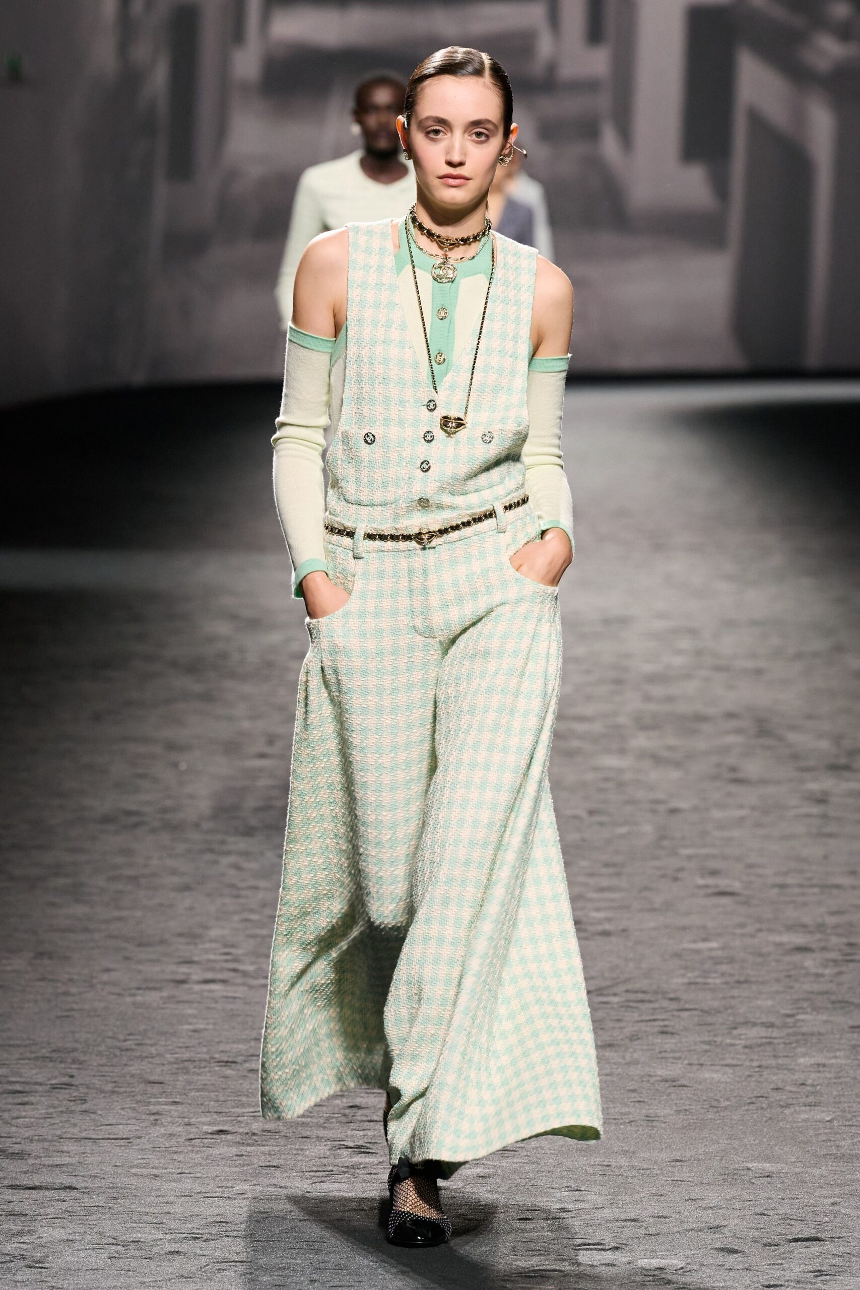 Chanel S/S 23 Look 456