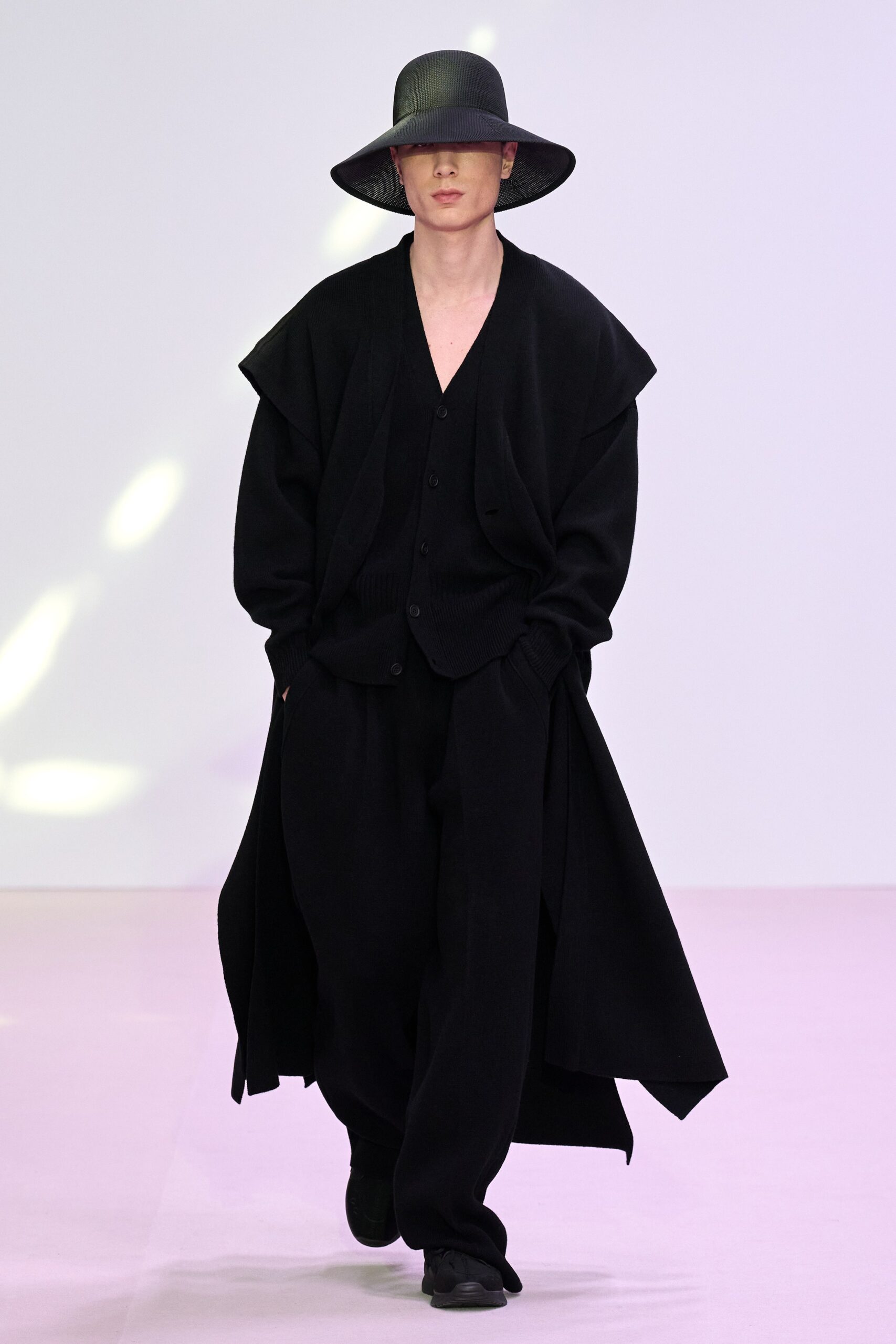 CFCL F/W 23 Look 521