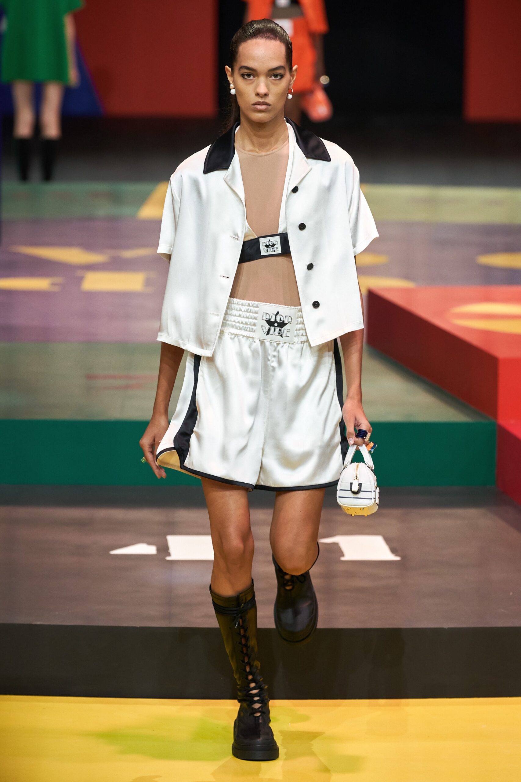 Christian Dior S/S 22 Look 526
