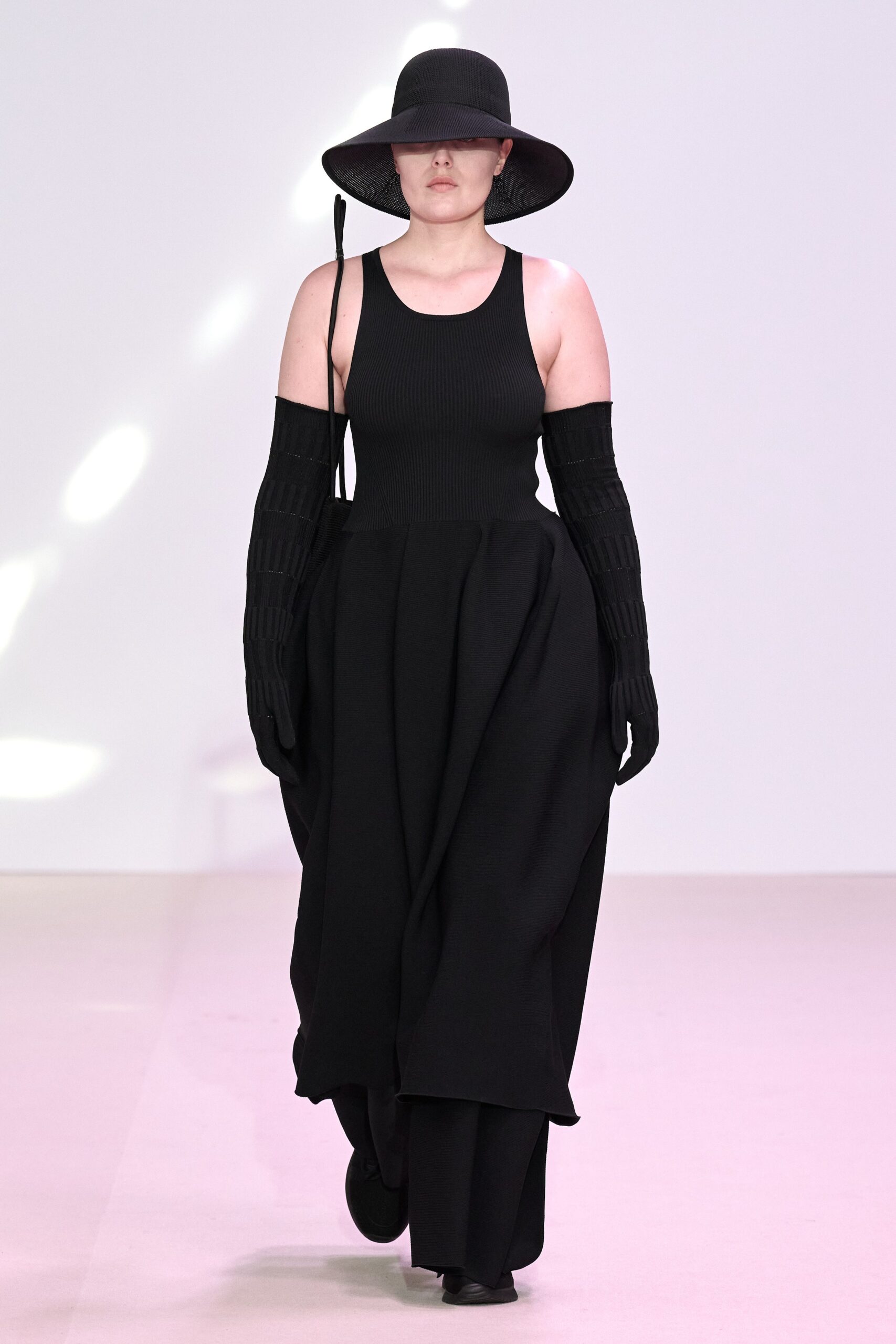 CFCL F/W 23 Look 525
