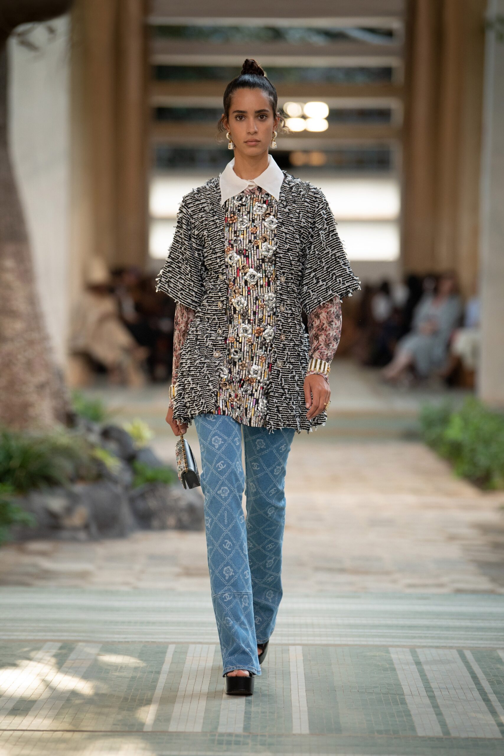Chanel F/W 23 Look 491