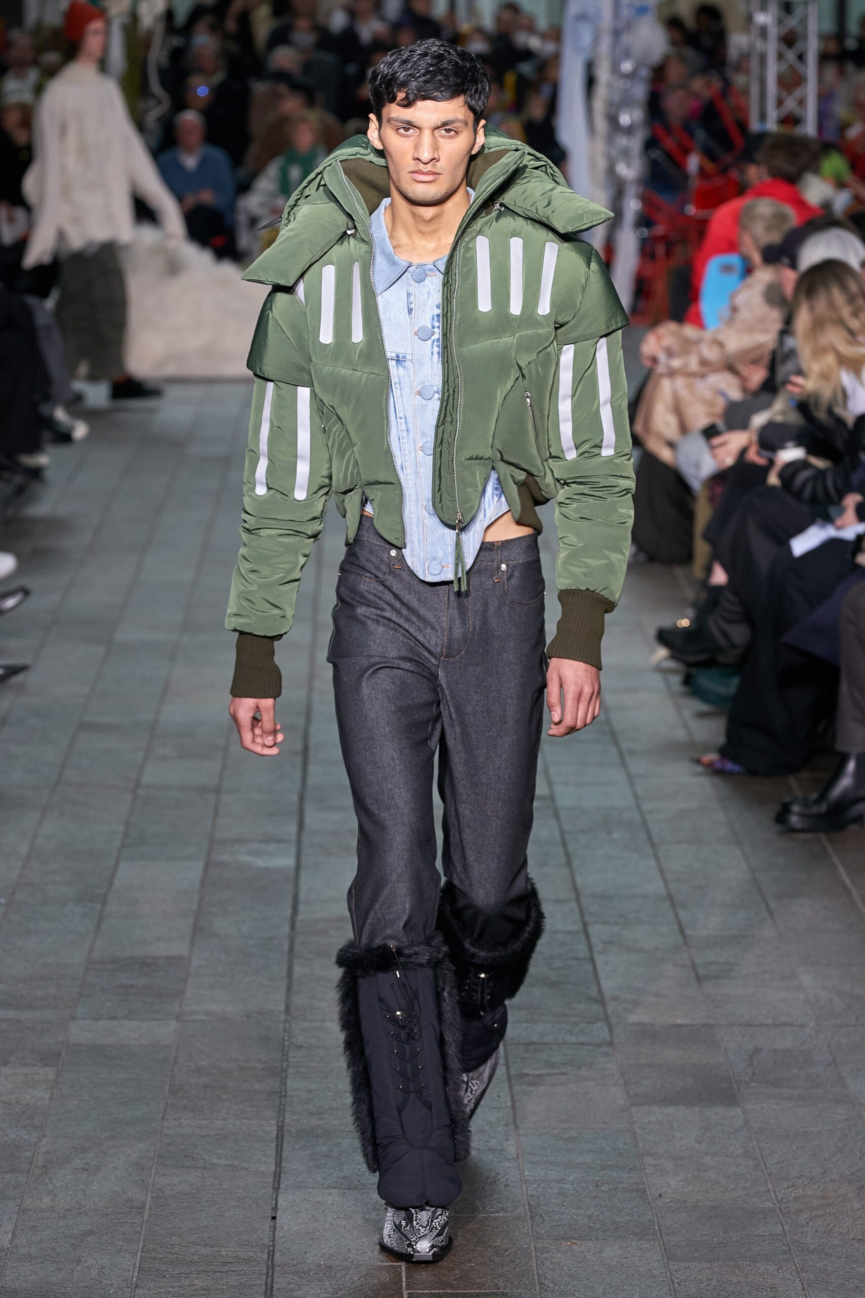 Central Saint Martins F/W 22 Look 37