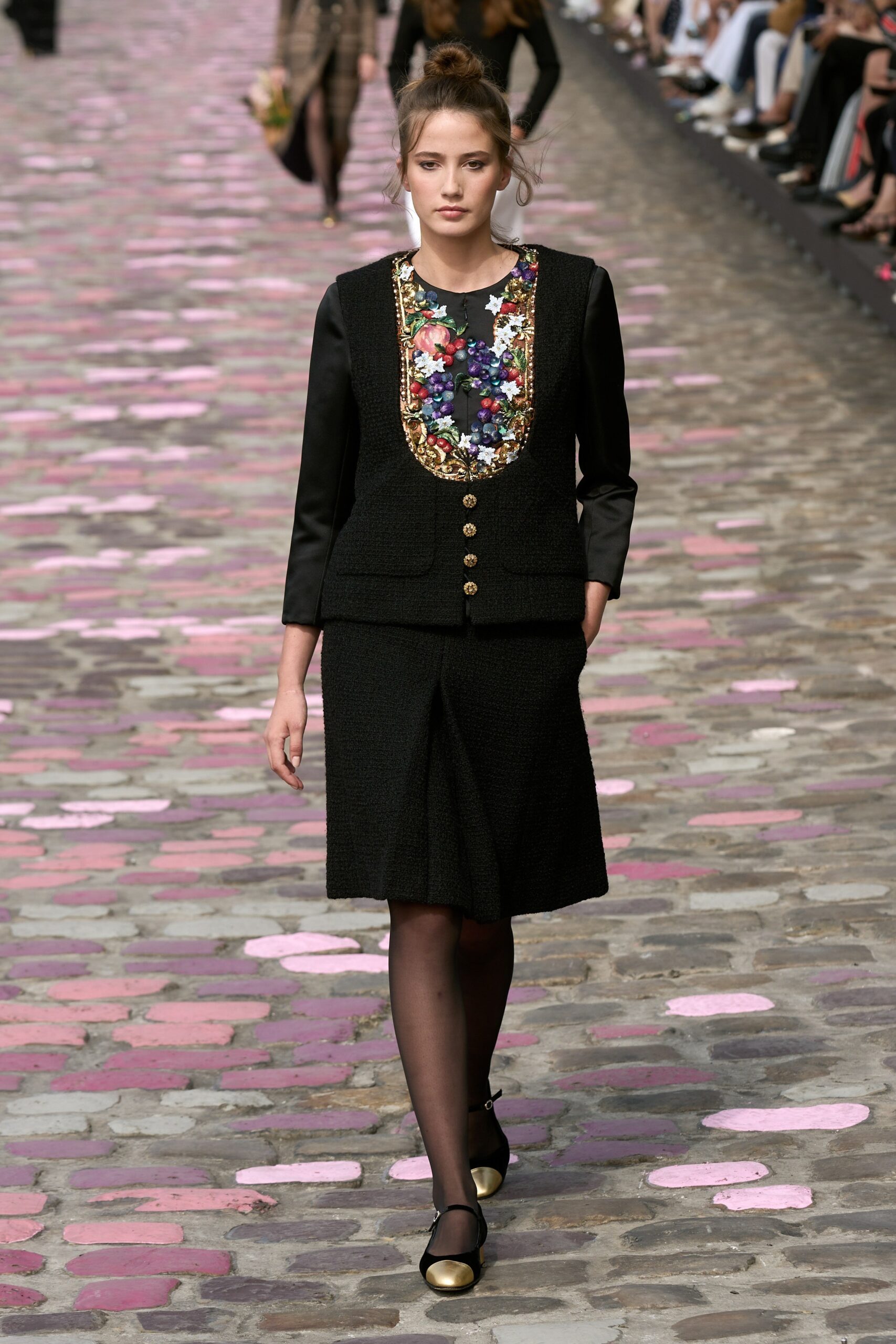 Chanel F/W 23 Couture Look 437