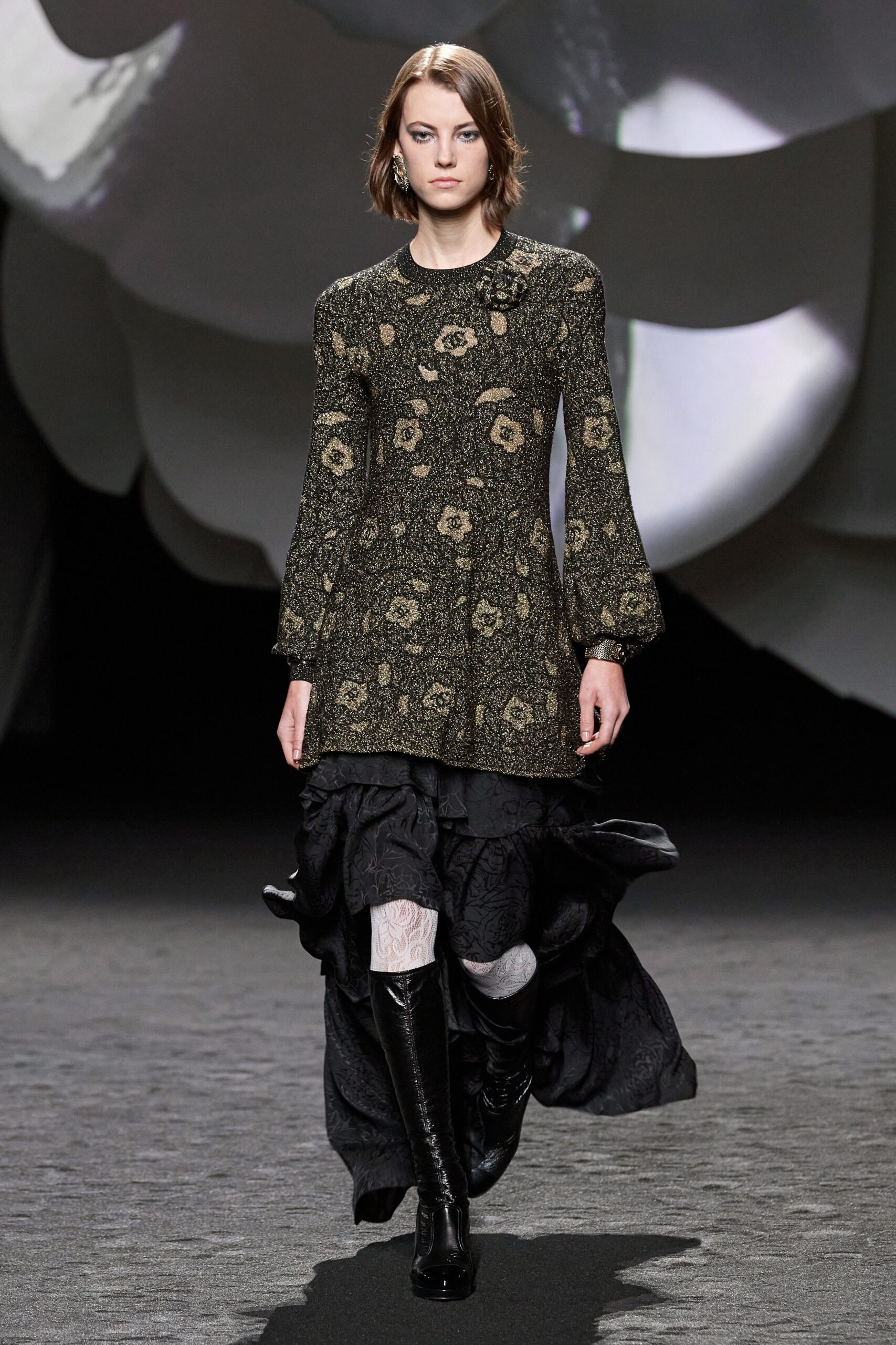 Chanel F/W 23 Look 473