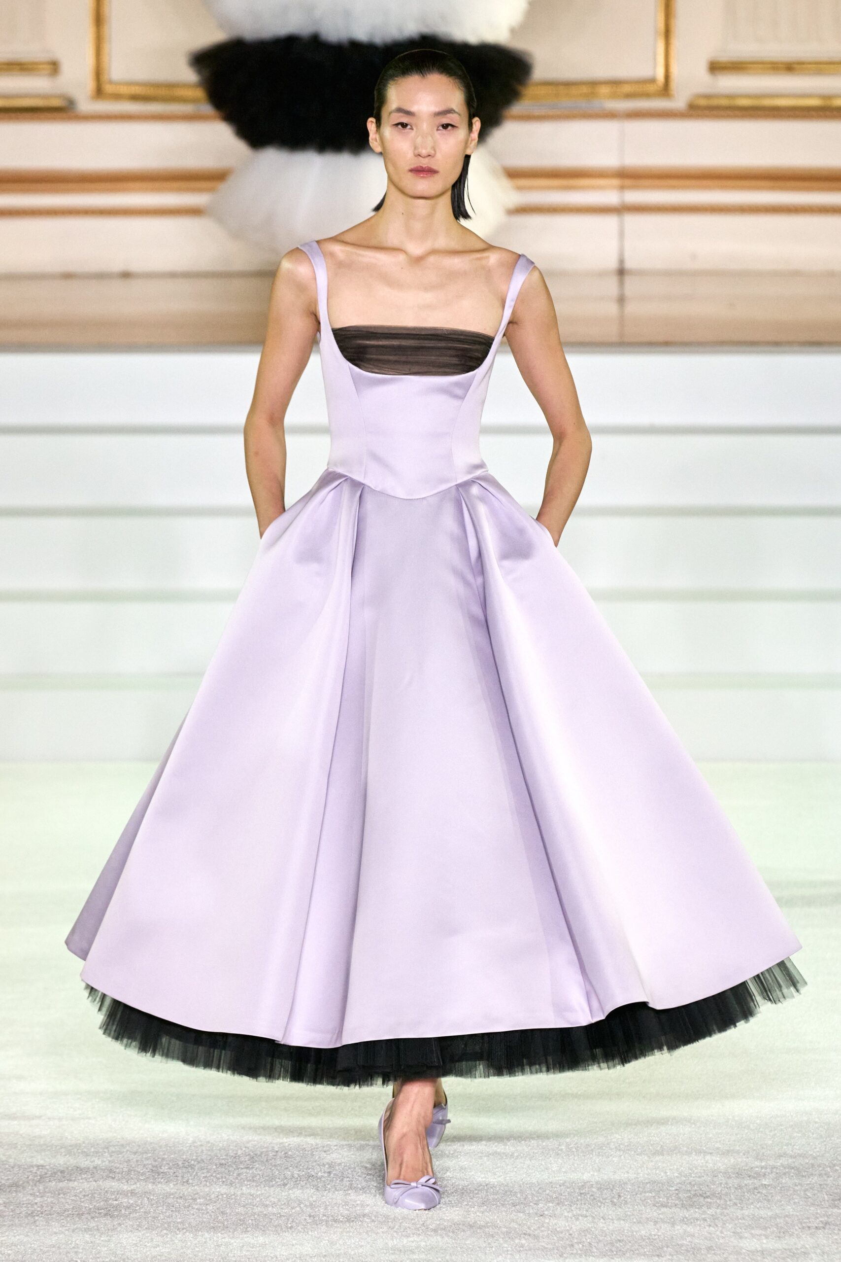 Carolina Herrera F/W 23 Look 420