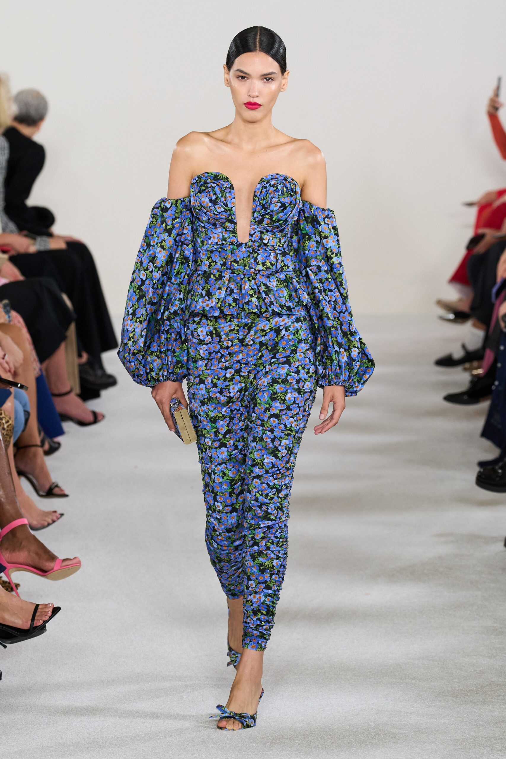 Carolina Herrera S/S 23 Look 406
