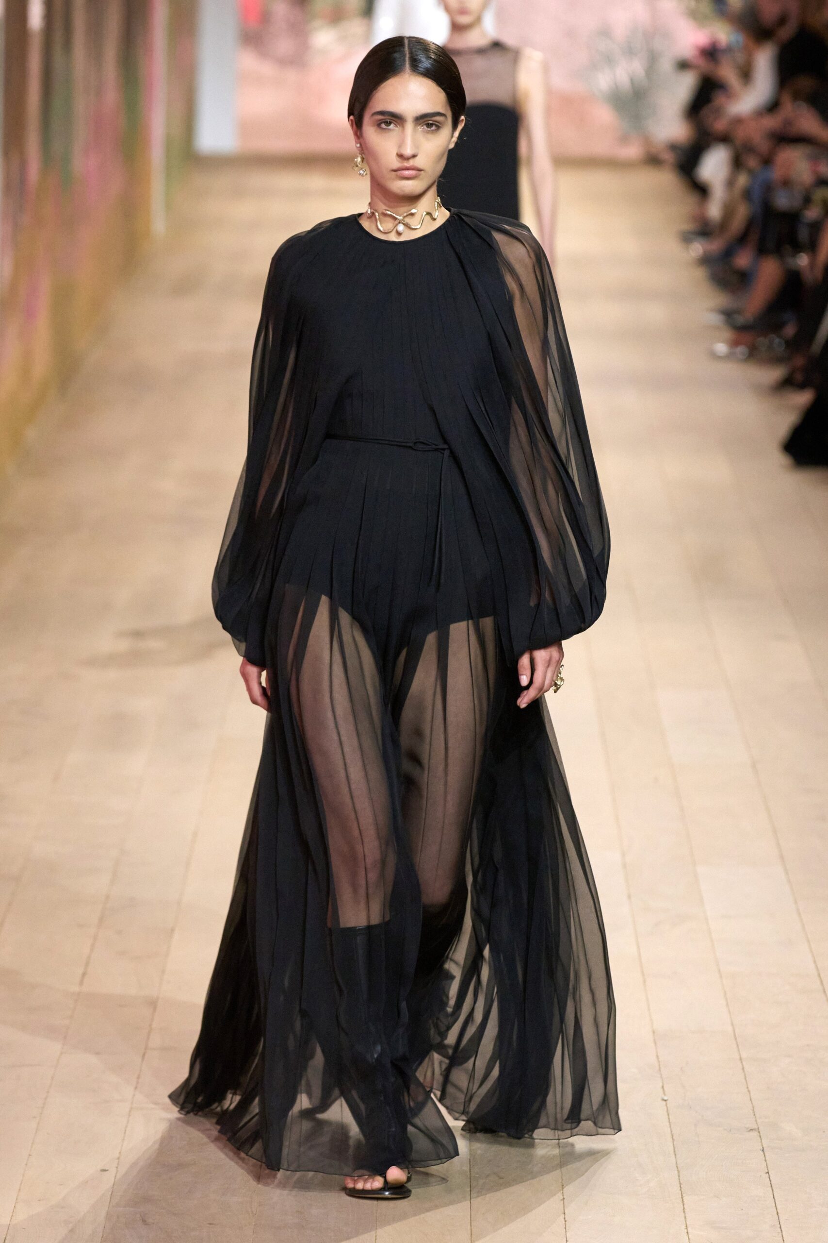 Christian Dior F/W 23 Couture Look 536