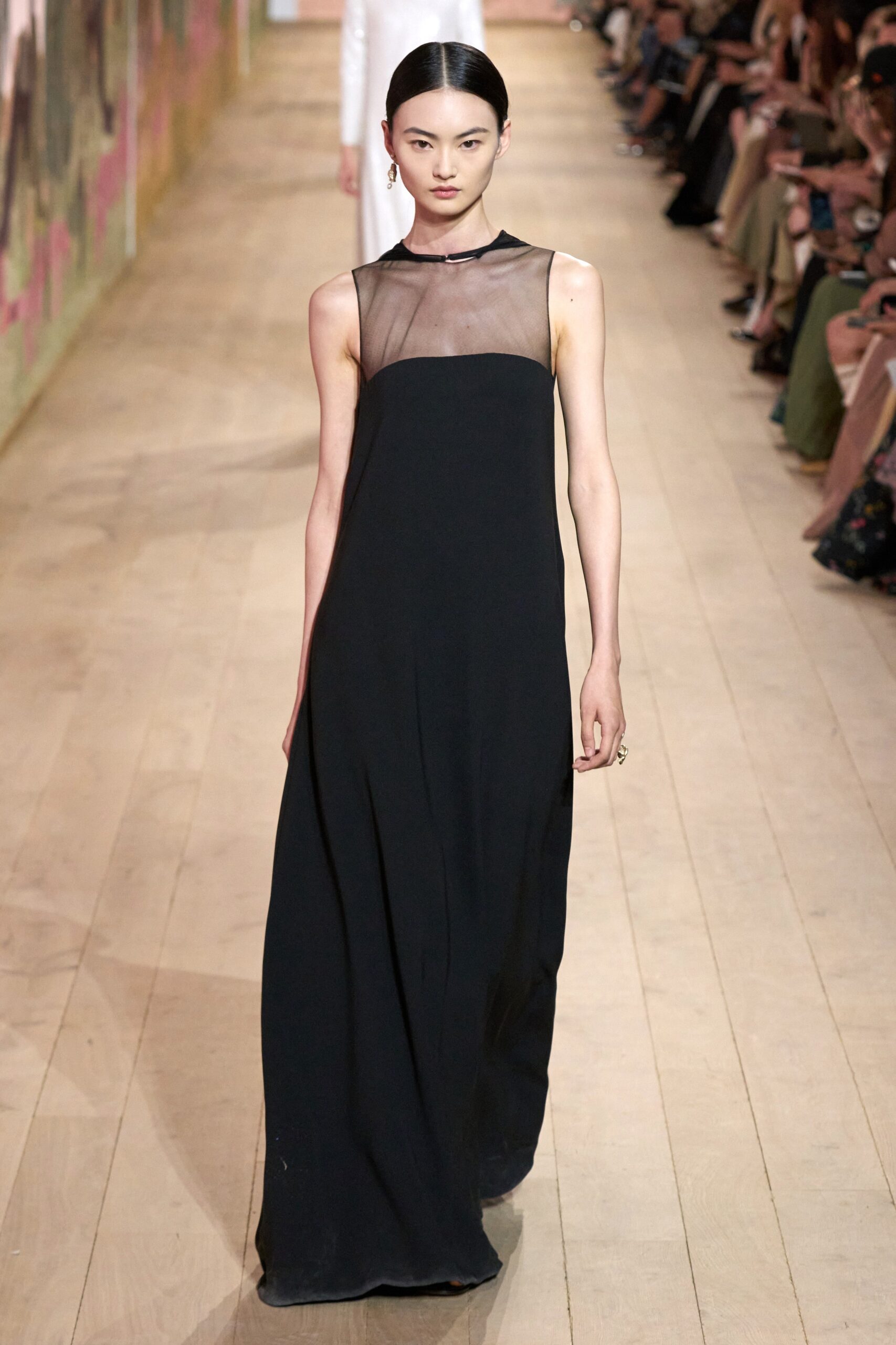 Christian Dior F/W 23 Couture Look 541