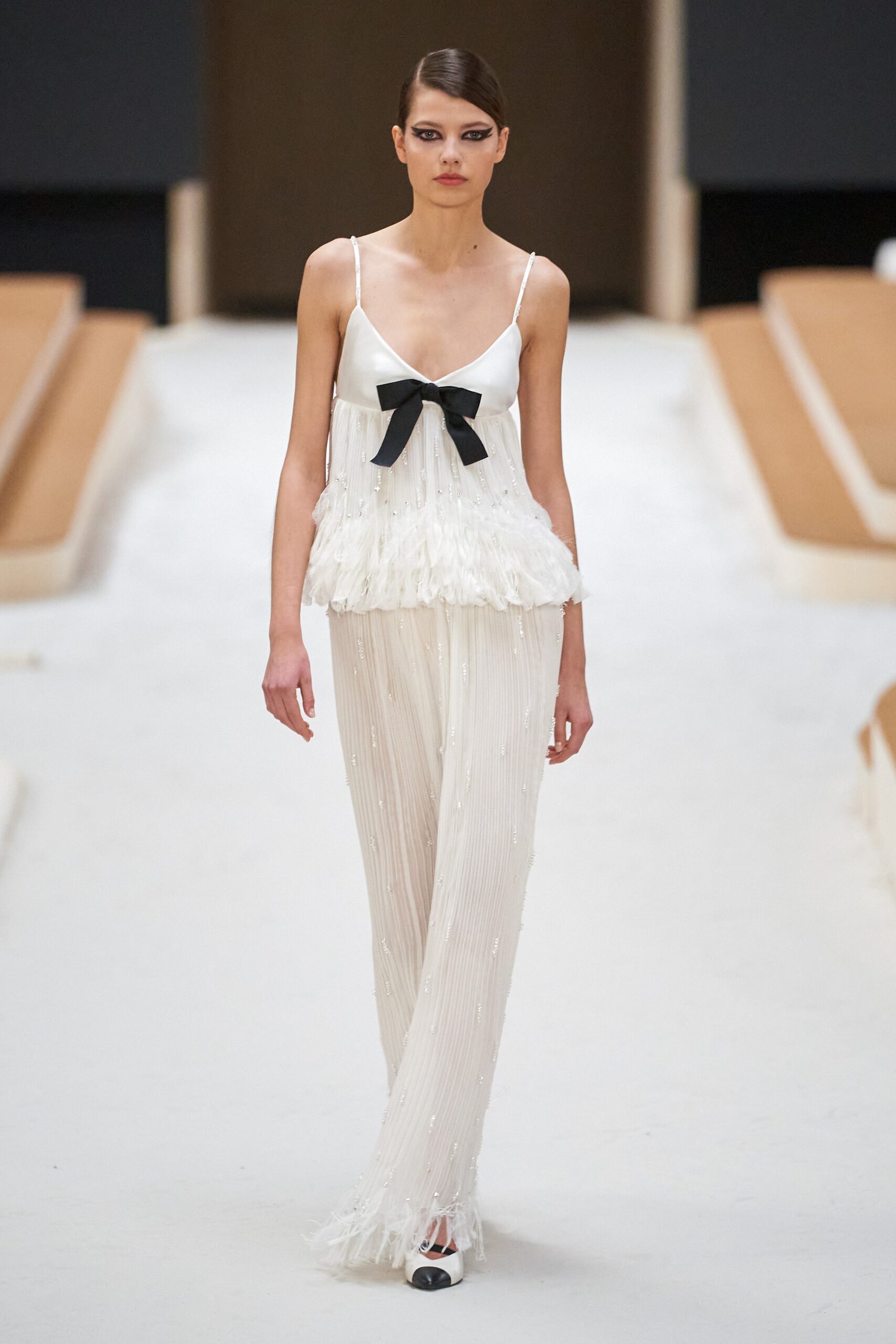Chanel S/S 22 Couture Look 533