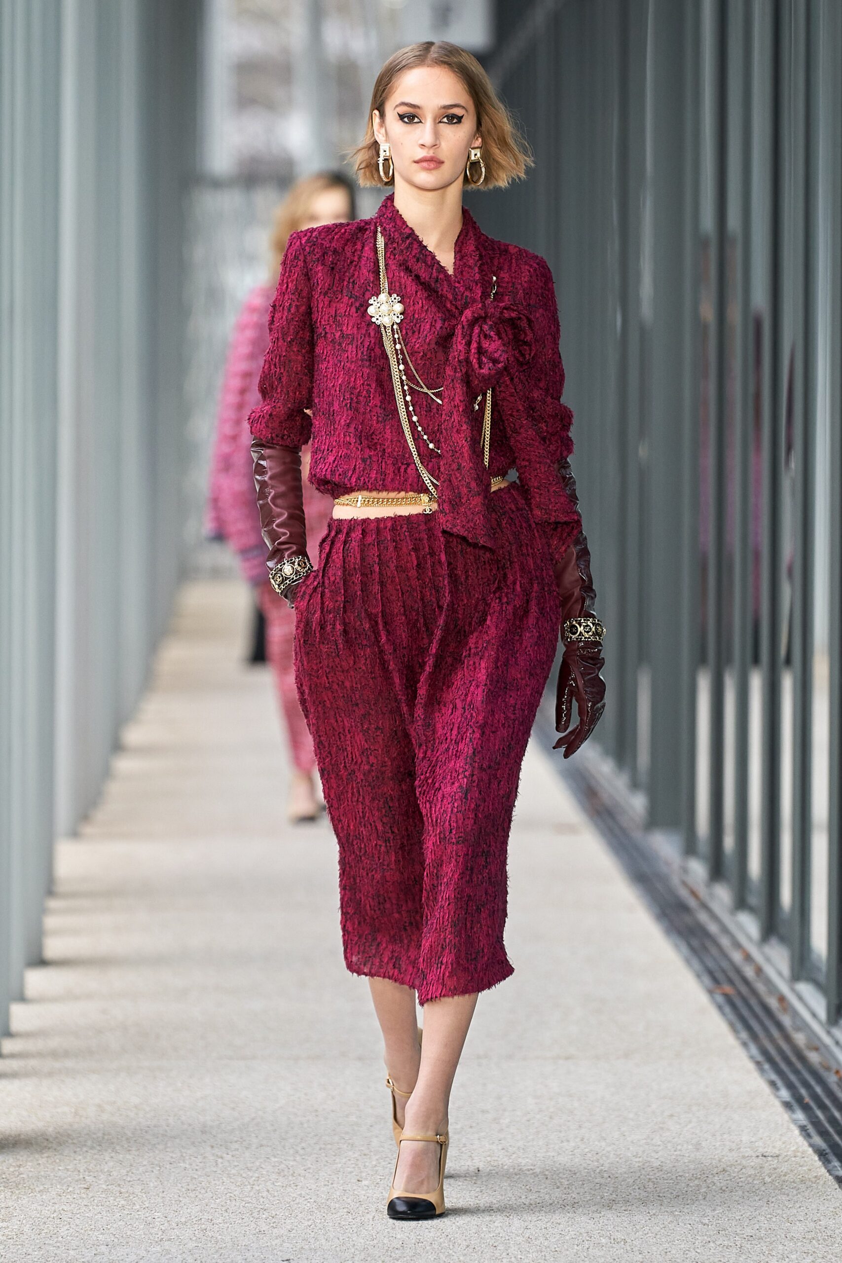 Chanel F/W 22 Look 576