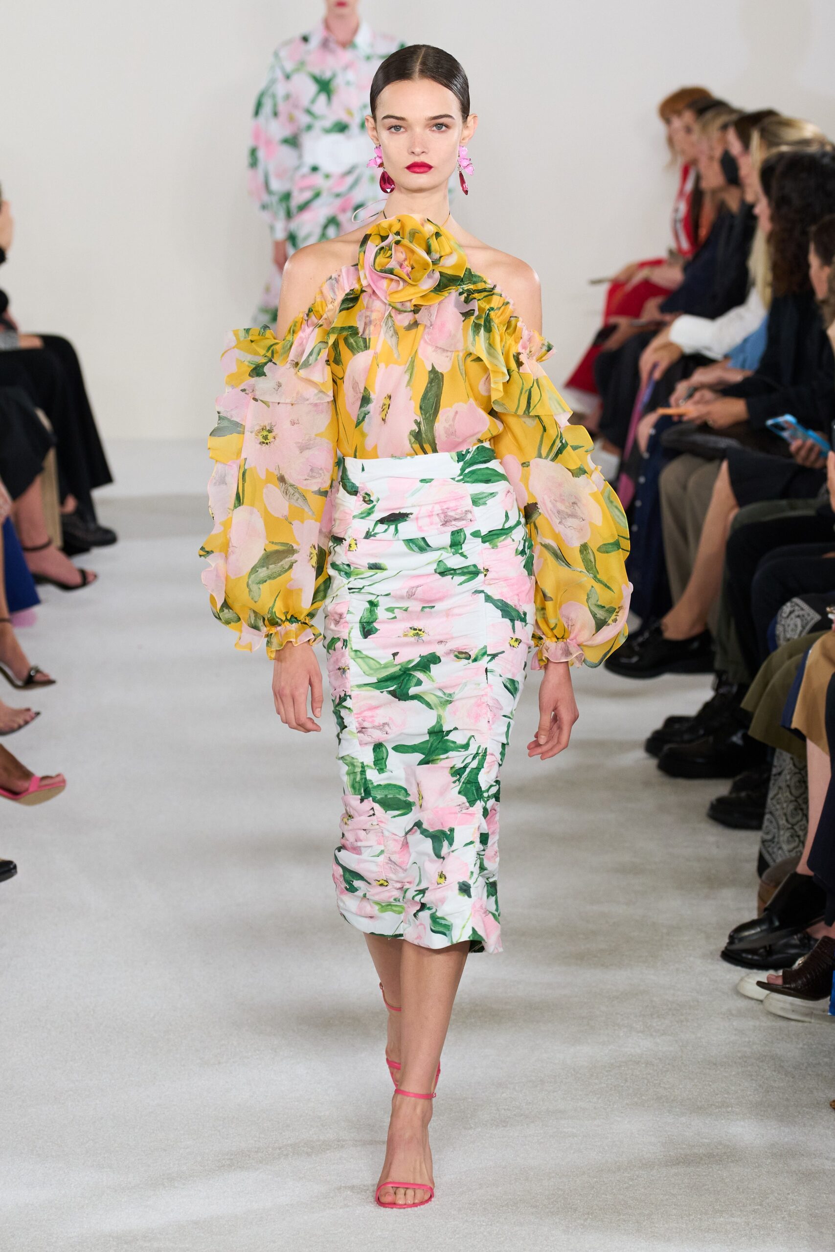 Carolina Herrera S/S 23 Look 455