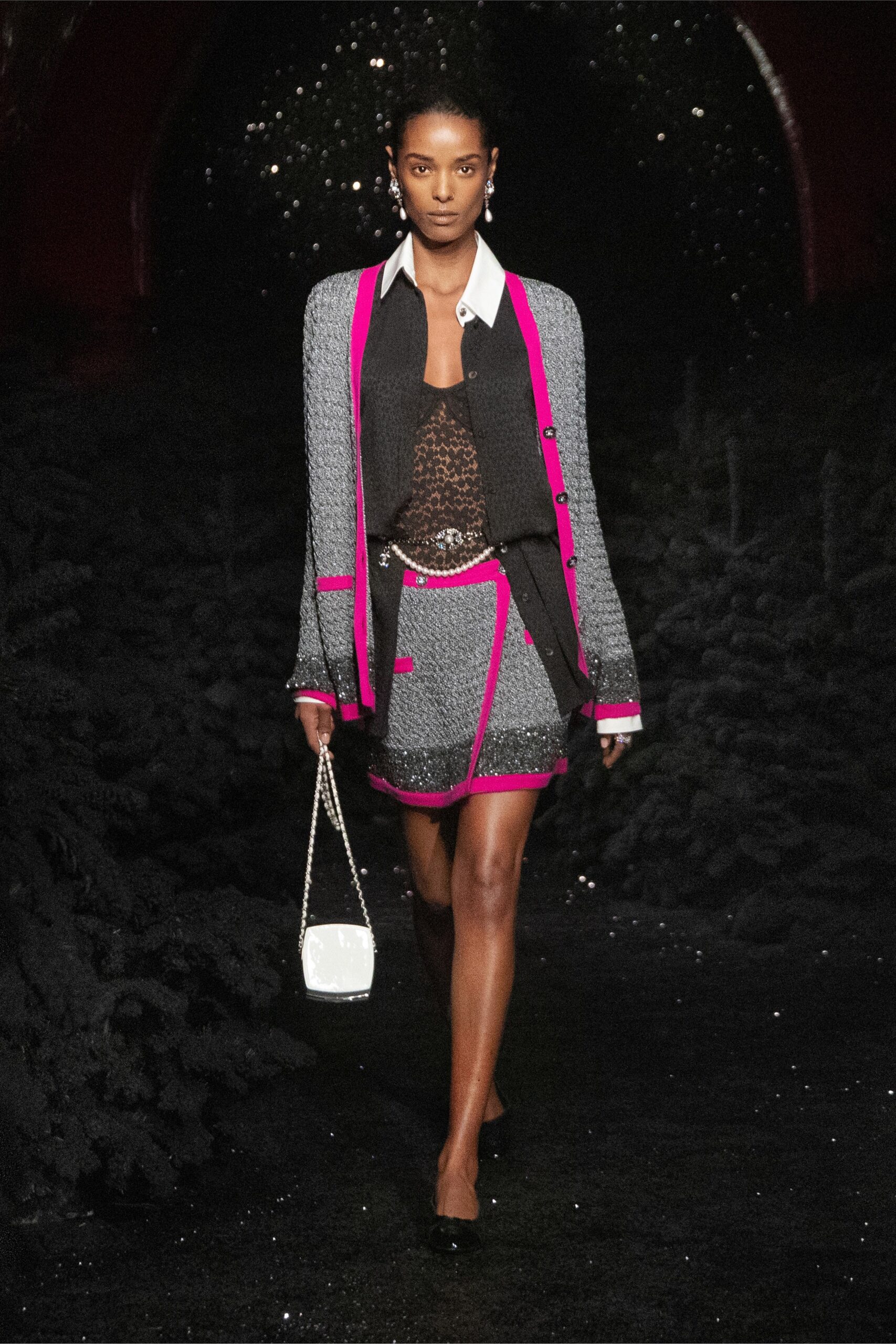 Chanel F/W 21 Look 623