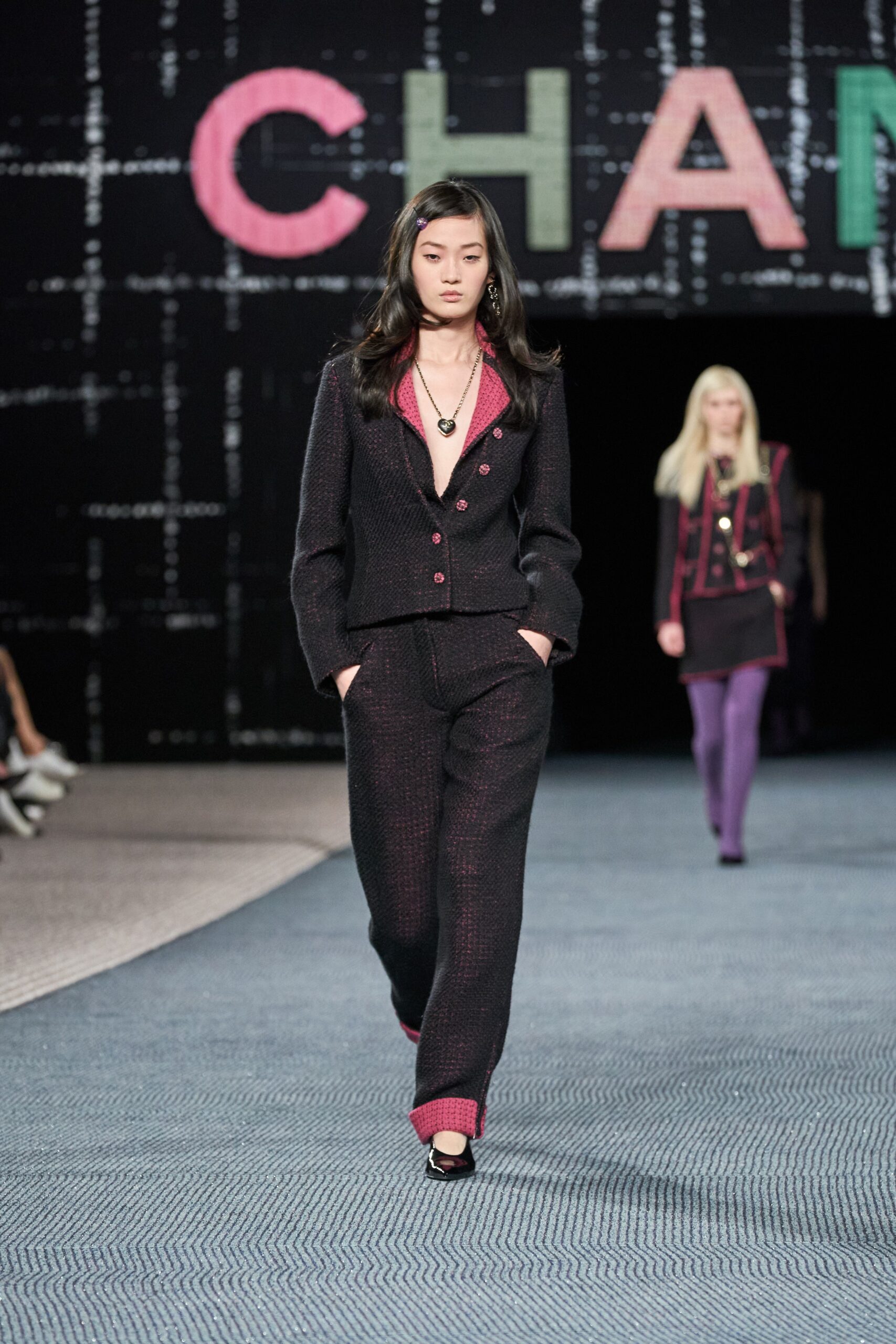 Chanel F/W 22 Look 590