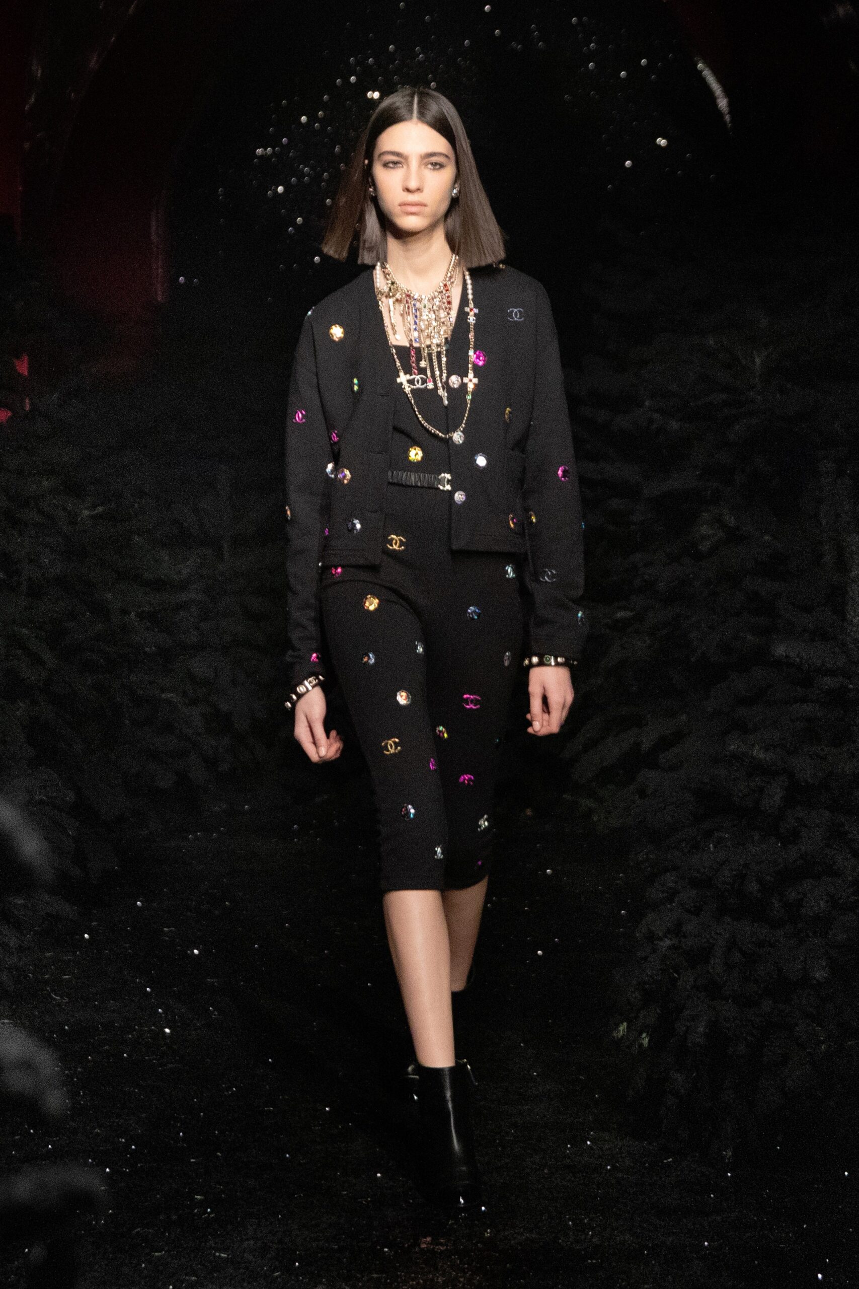 Chanel F/W 21 Look 668