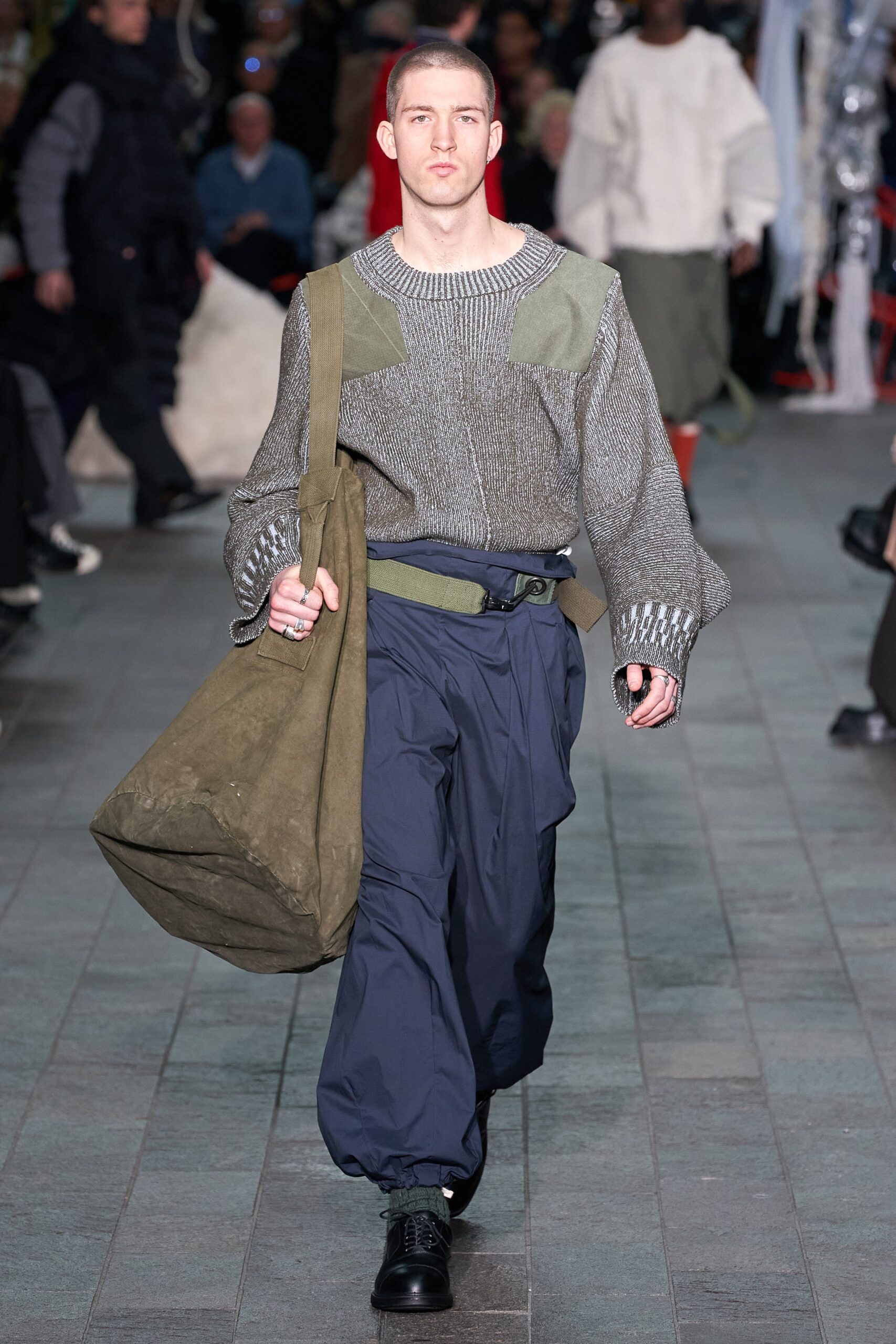 Central Saint Martins F/W 22 Look 47