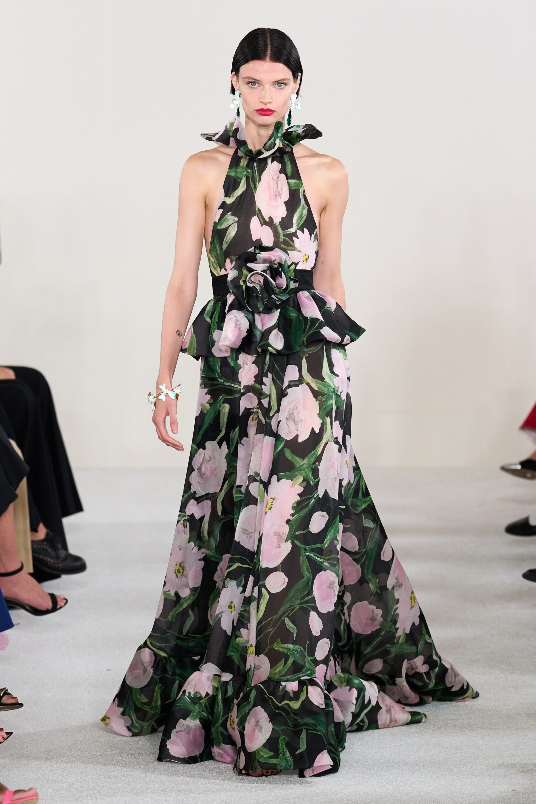 Carolina Herrera S/S 23 Look 501